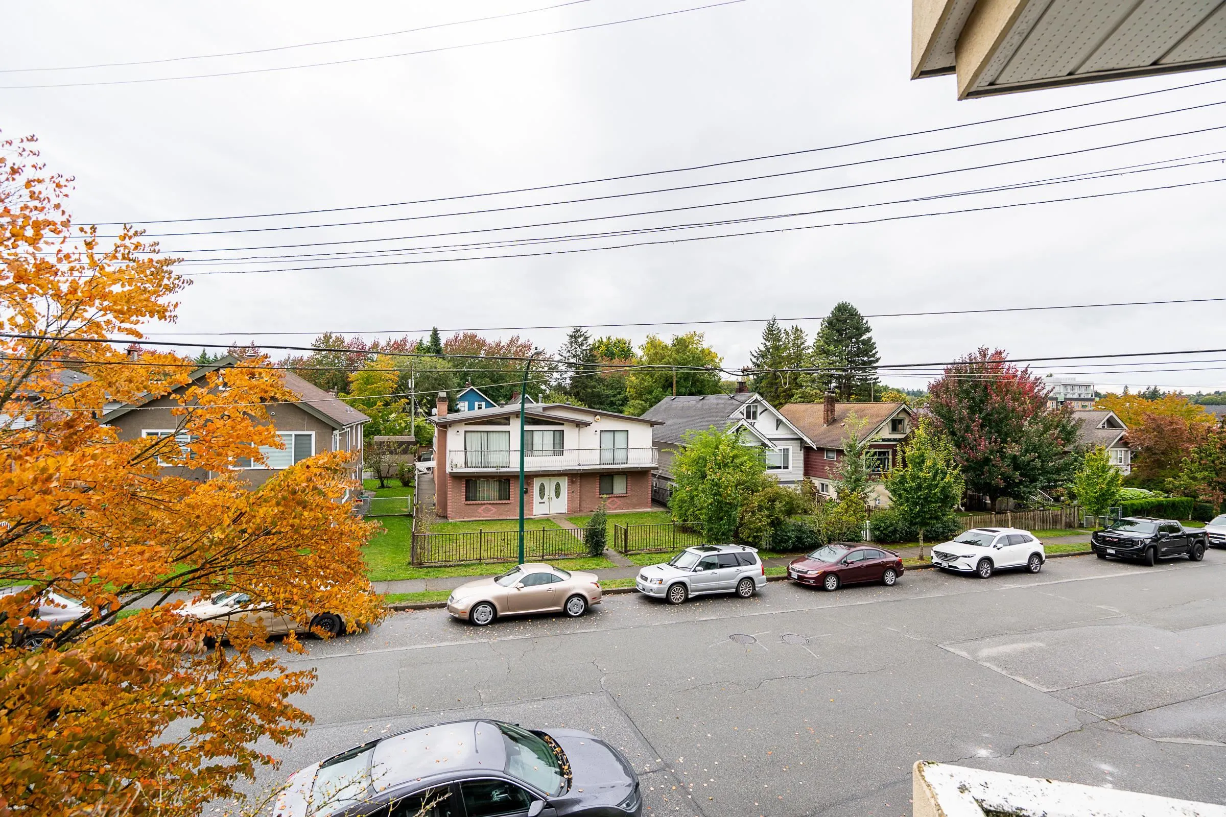 212 868 Kingsway