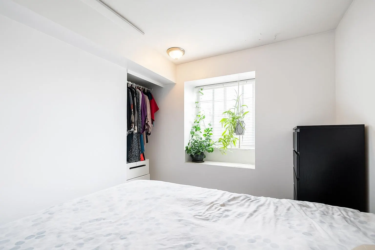 212 868 Kingsway