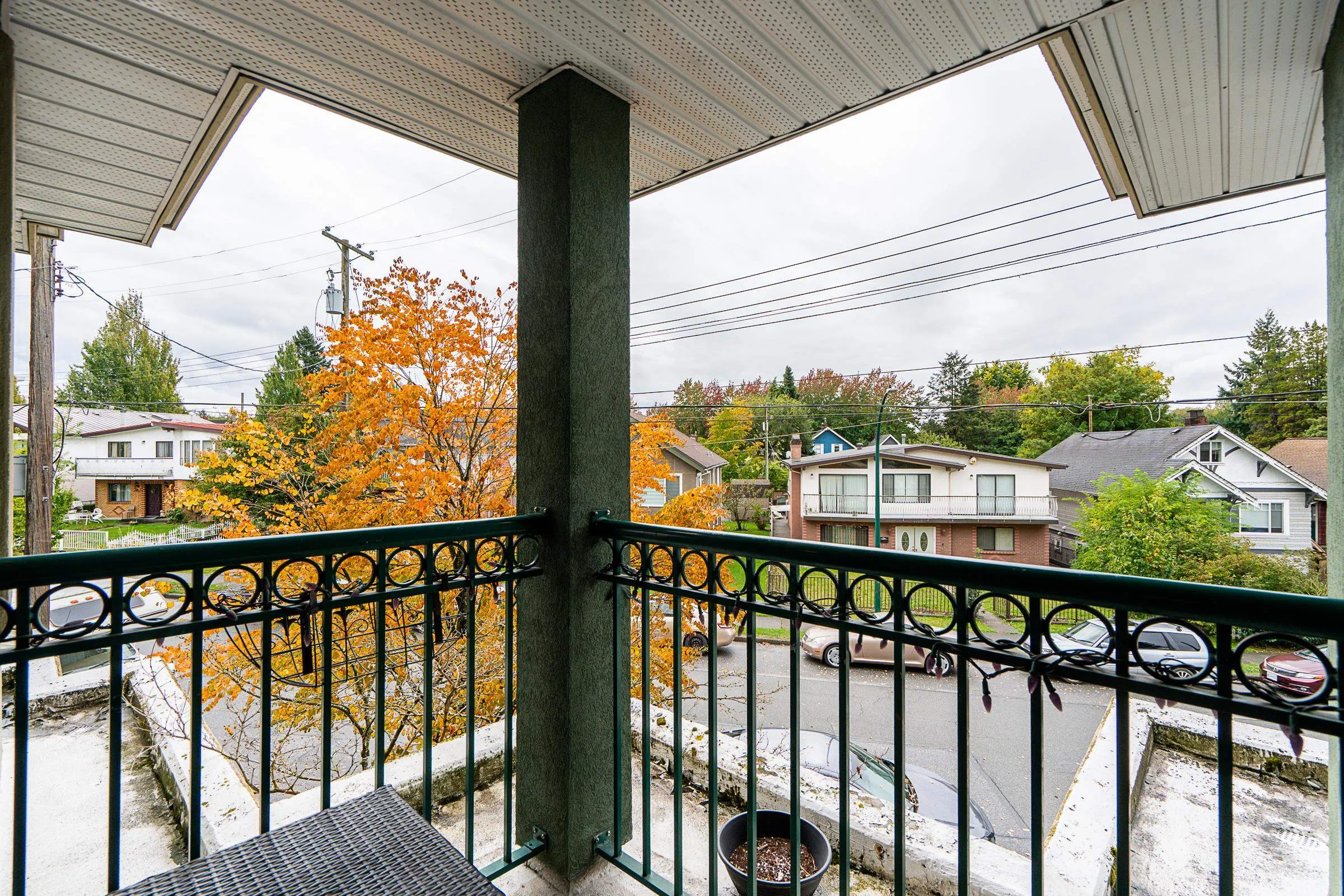 212 868 Kingsway