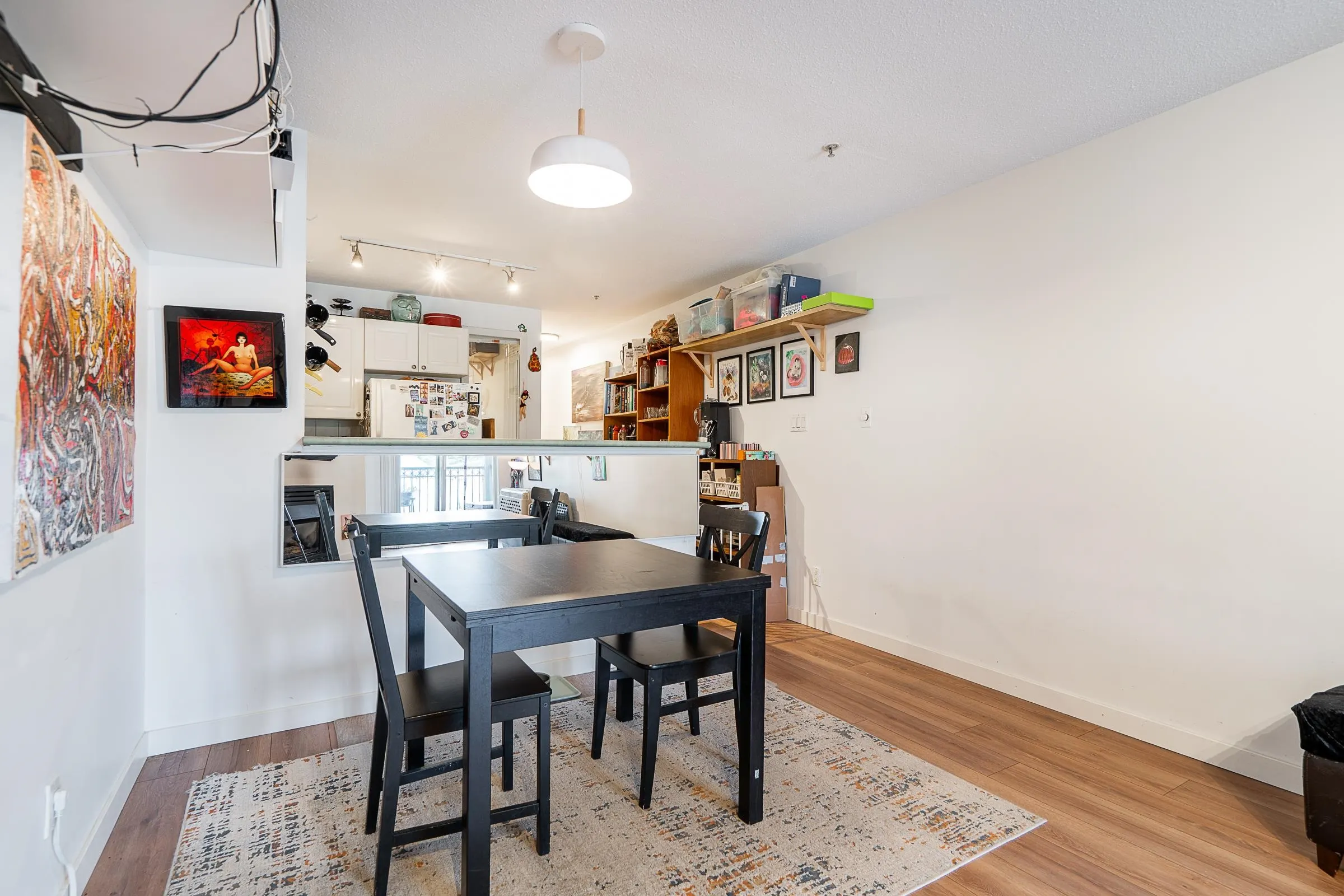 212 868 Kingsway