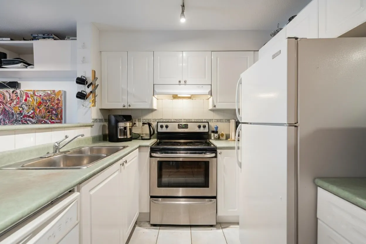212 868 Kingsway