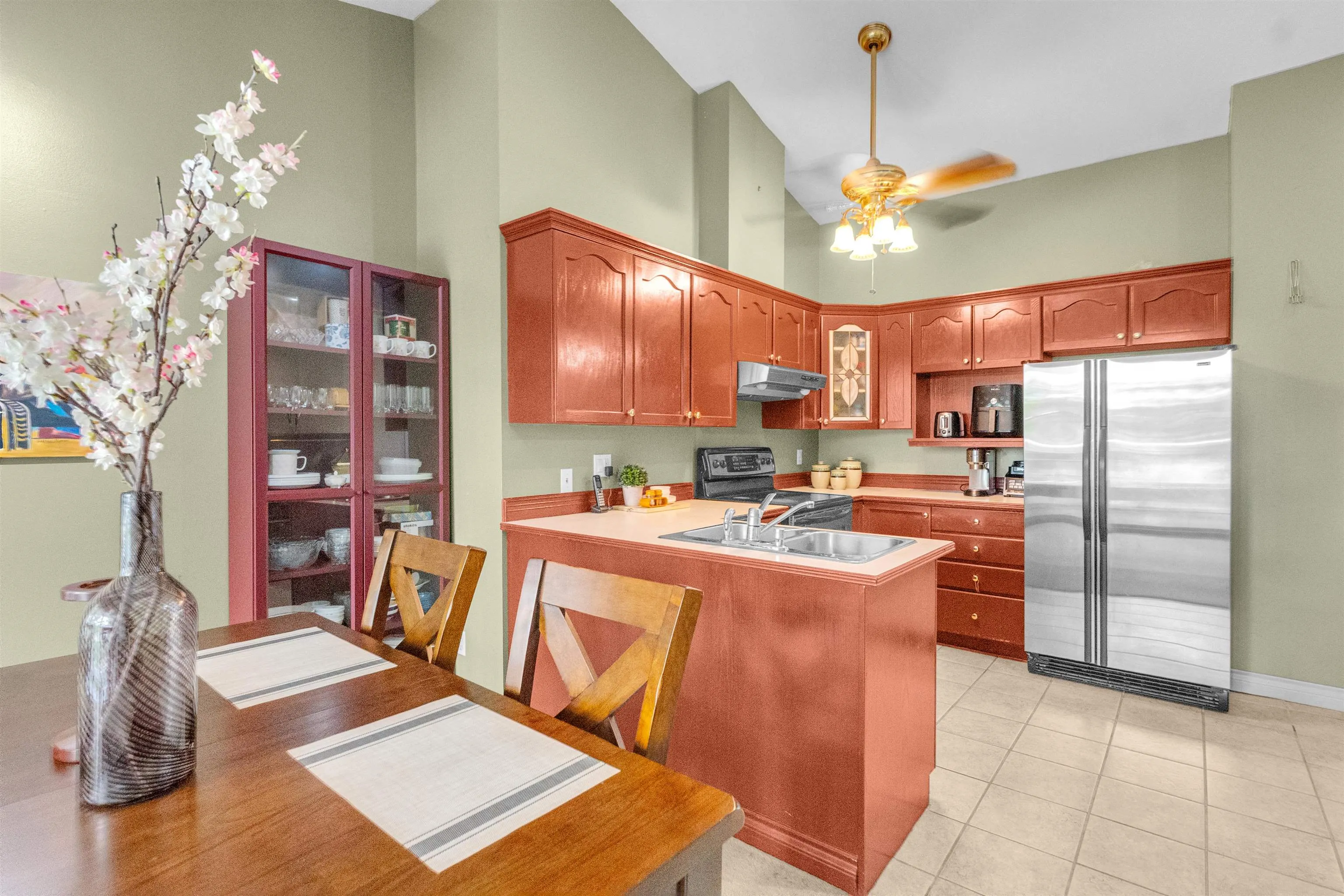 212 9072 Fleetwood Way