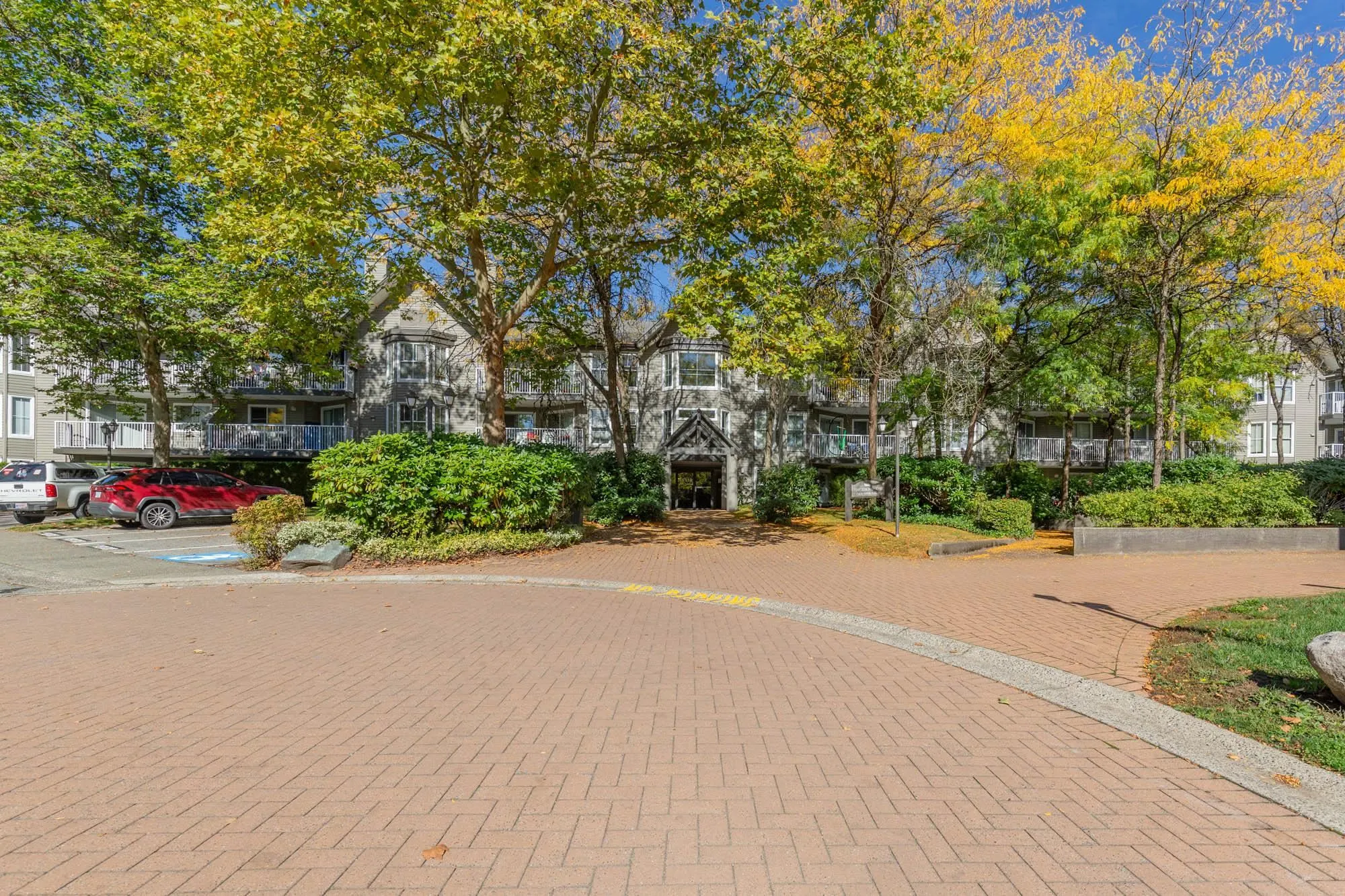 318 15110 108 Avenue