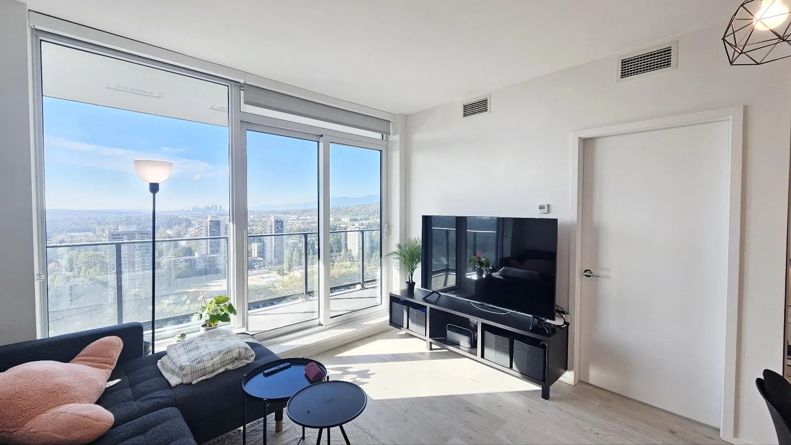 2408 3809 Evergreen Place