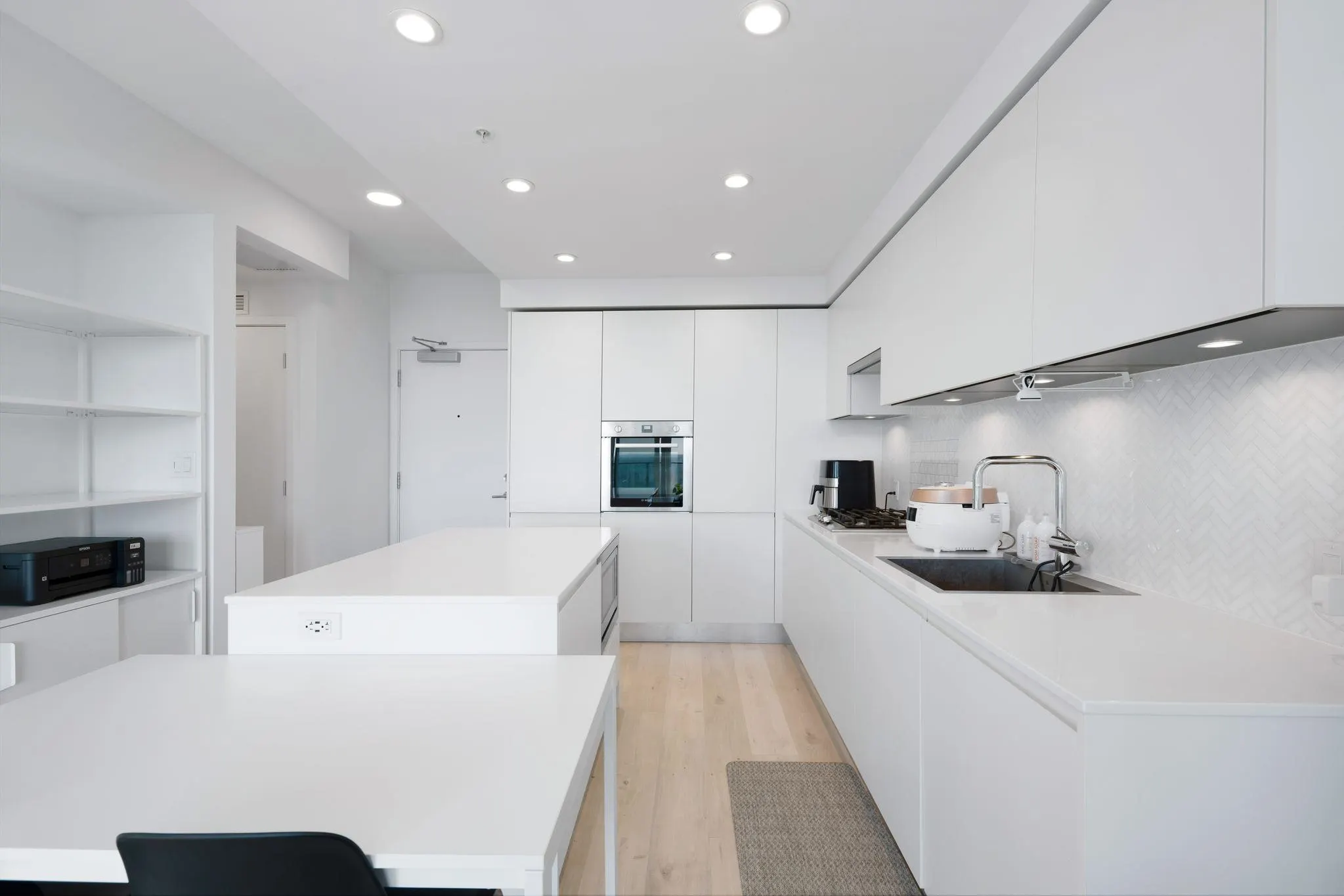 2408 3809 Evergreen Place