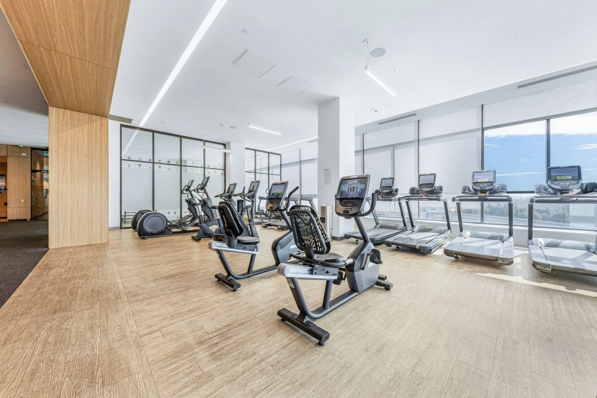 2408 3809 Evergreen Place