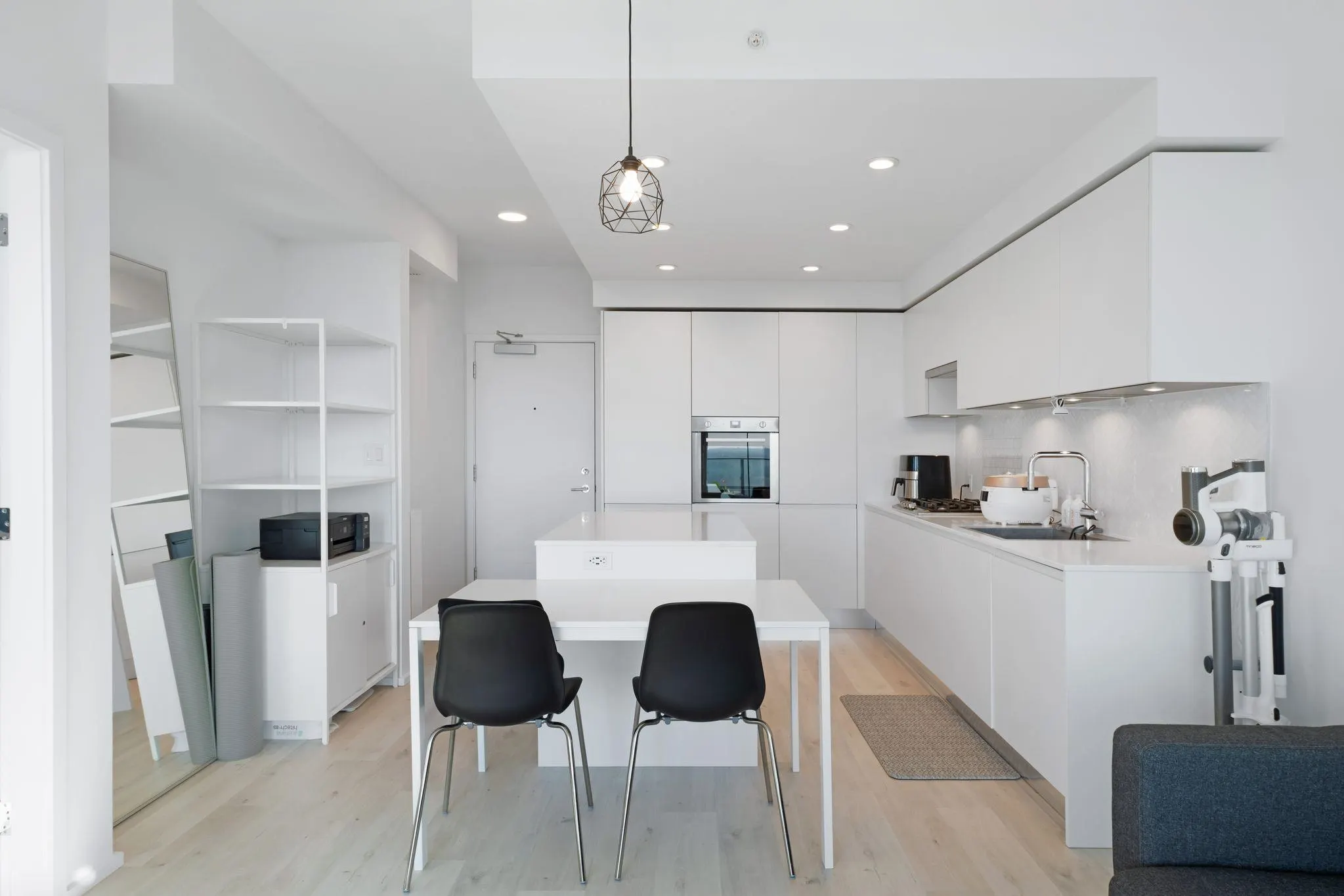 2408 3809 Evergreen Place