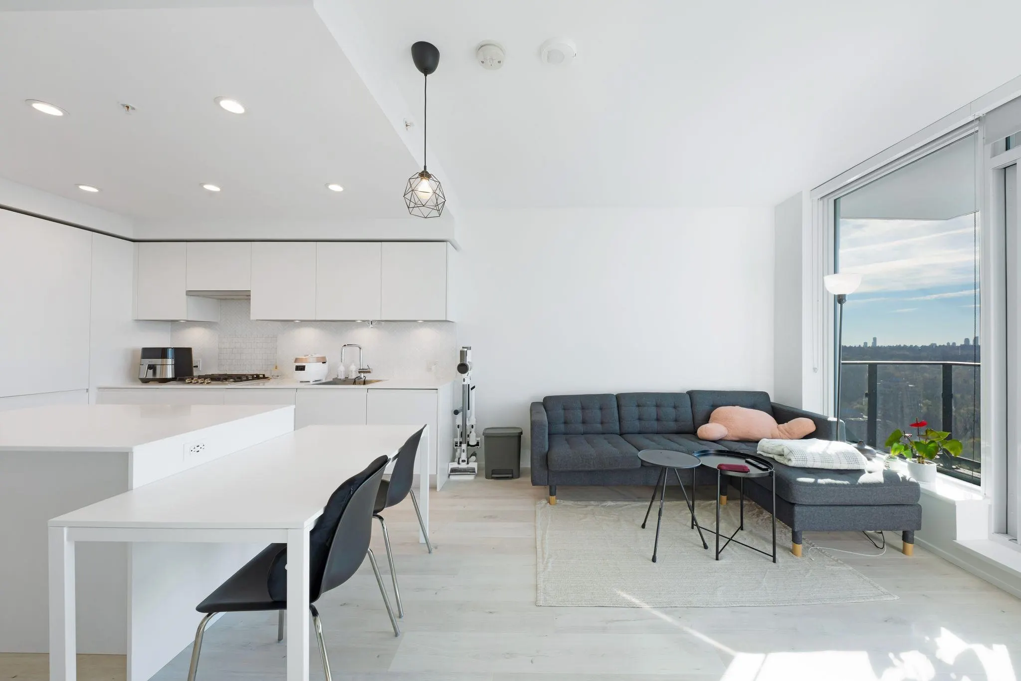 2408 3809 Evergreen Place