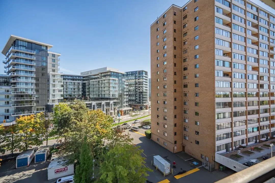 701 6631 Minoru Boulevard