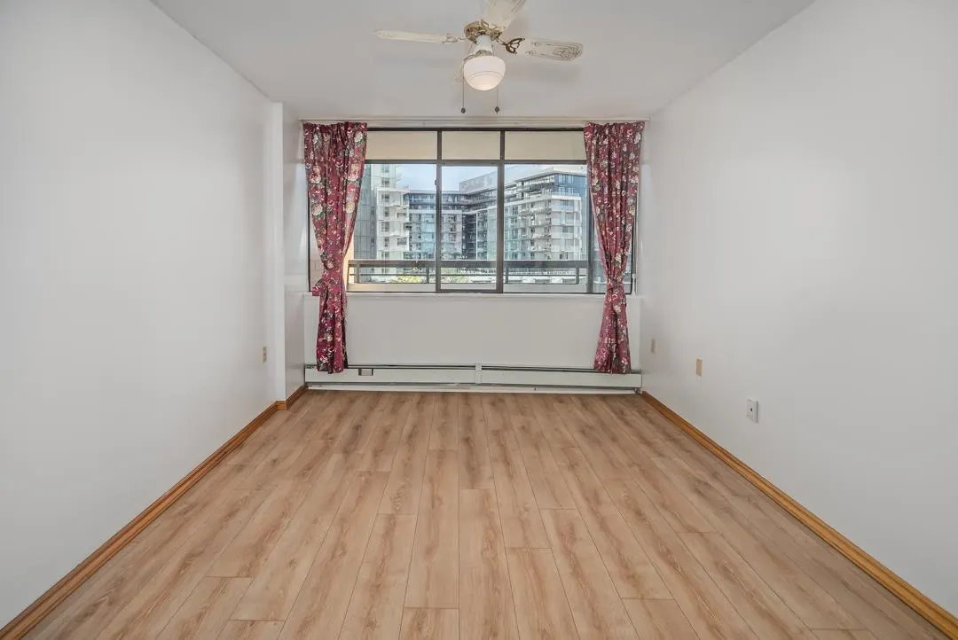 701 6631 Minoru Boulevard