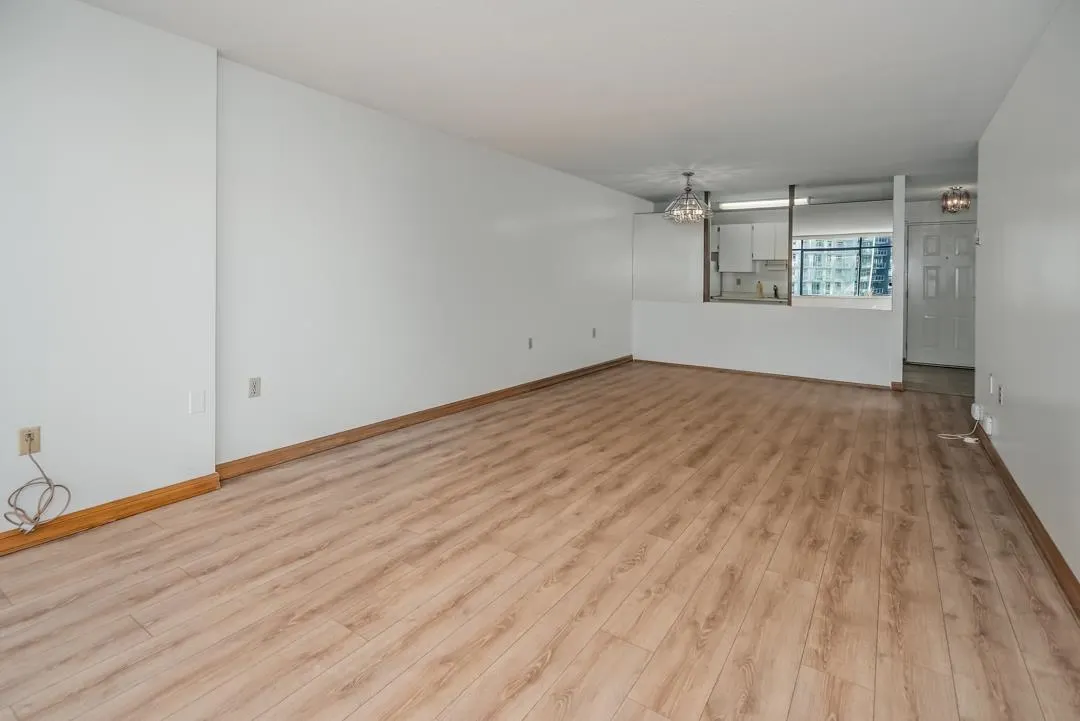 701 6631 Minoru Boulevard