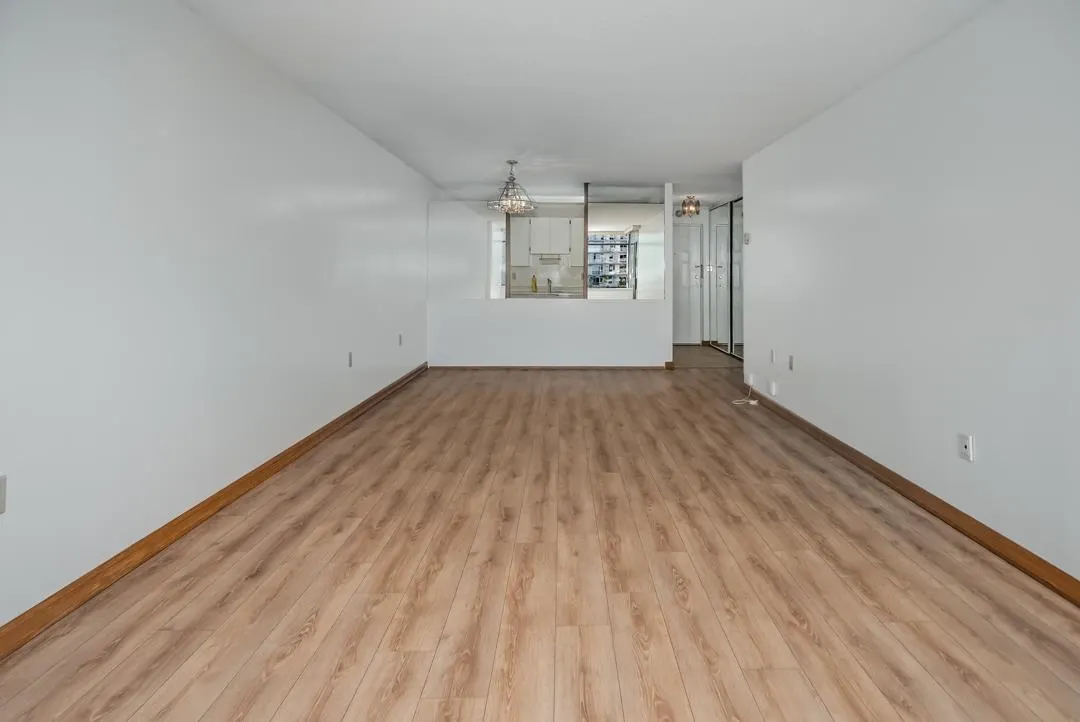 701 6631 Minoru Boulevard