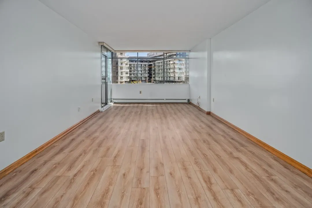 701 6631 Minoru Boulevard