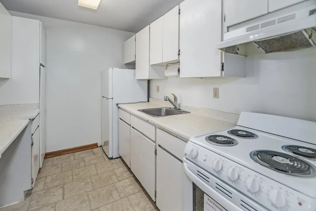 701 6631 Minoru Boulevard