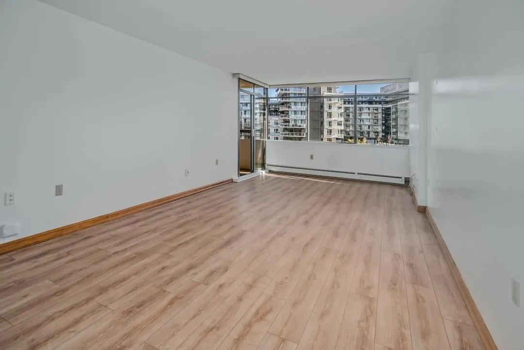 701 6631 Minoru Boulevard