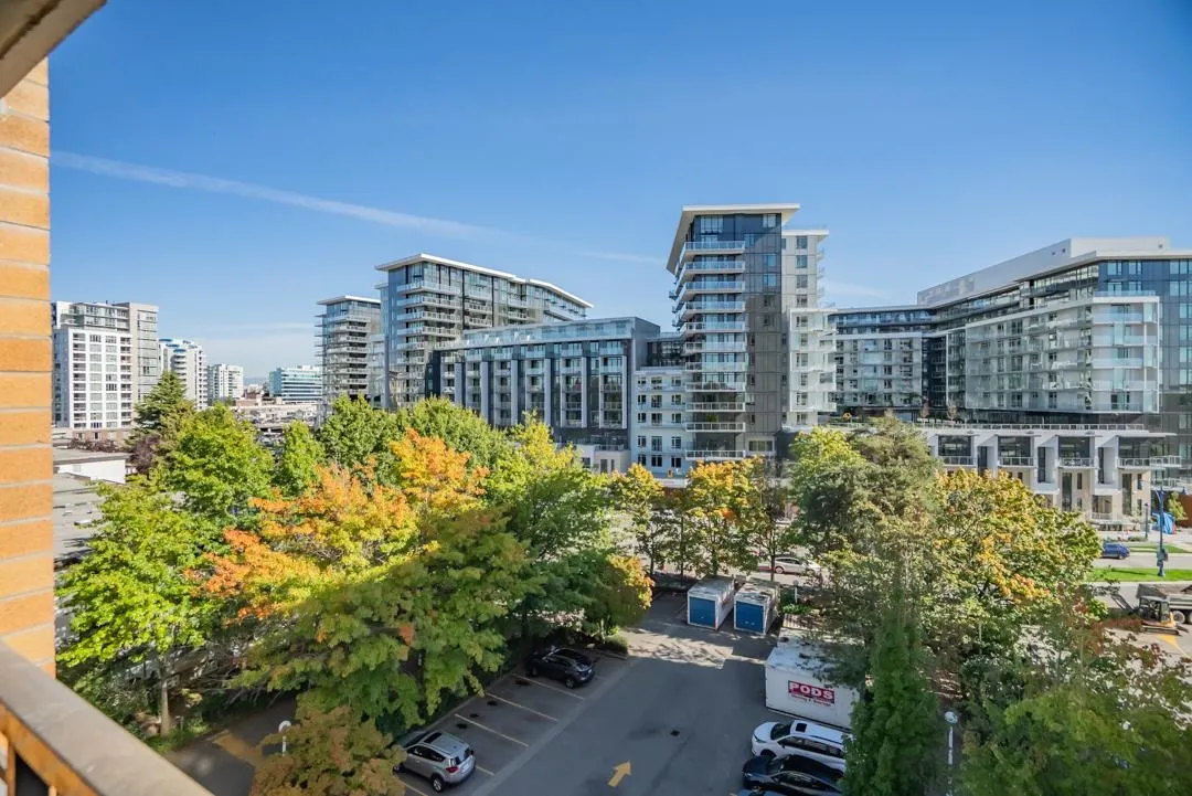 701 6631 Minoru Boulevard