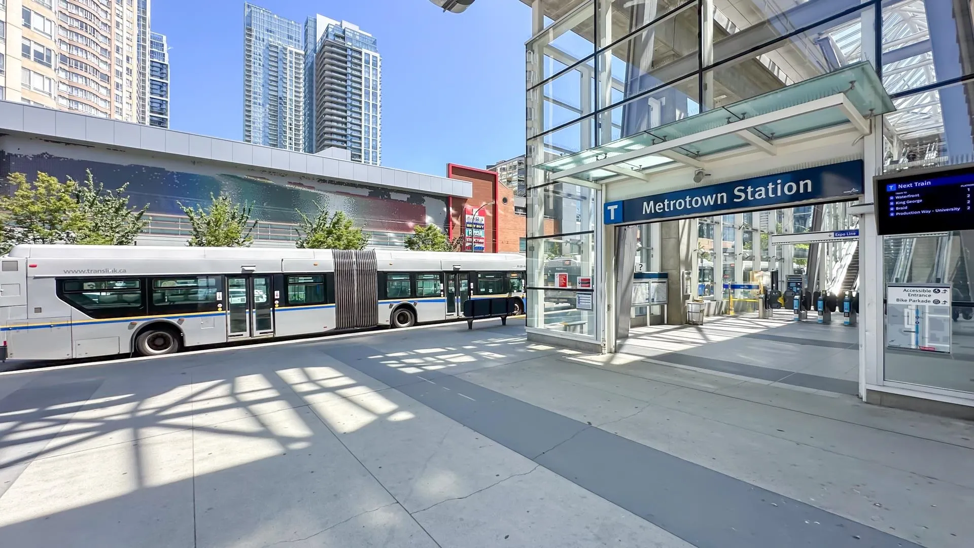 502 6595 Willingdon Avenue