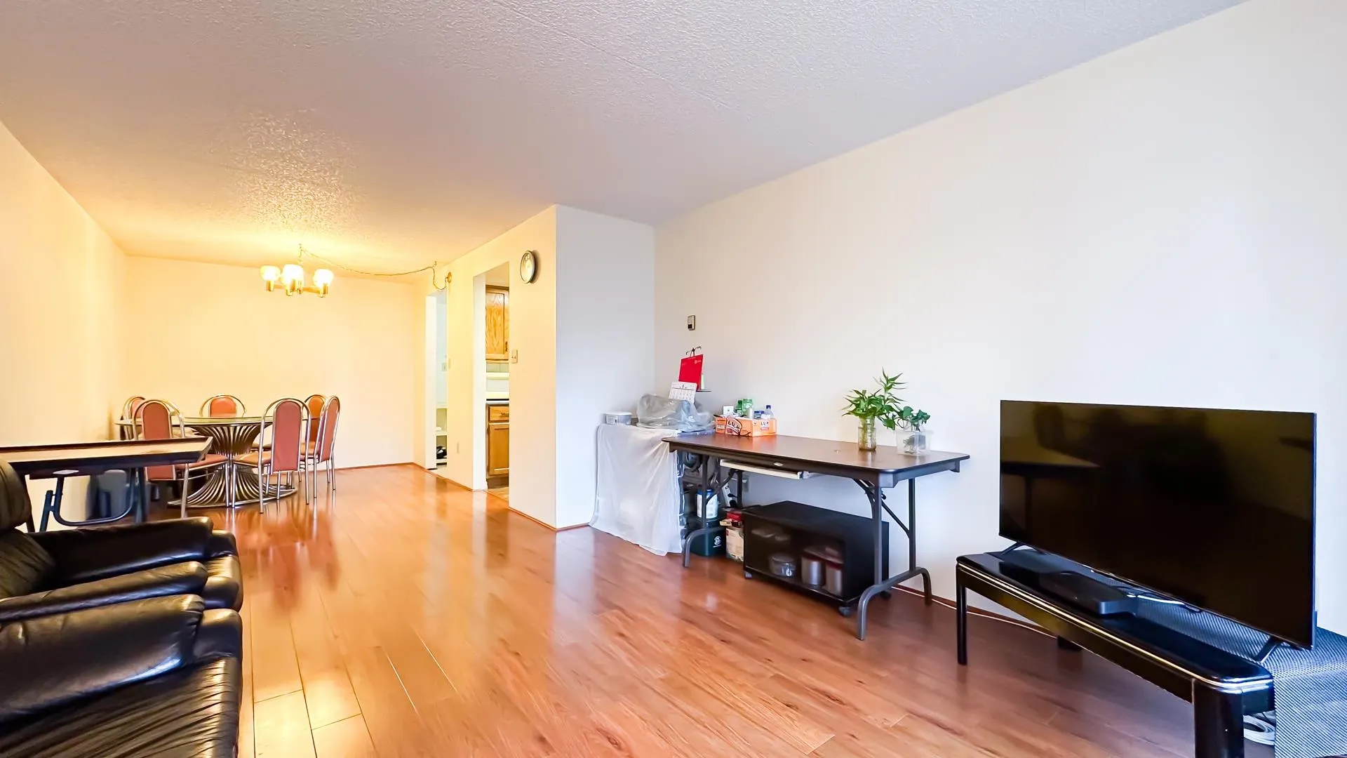 502 6595 Willingdon Avenue