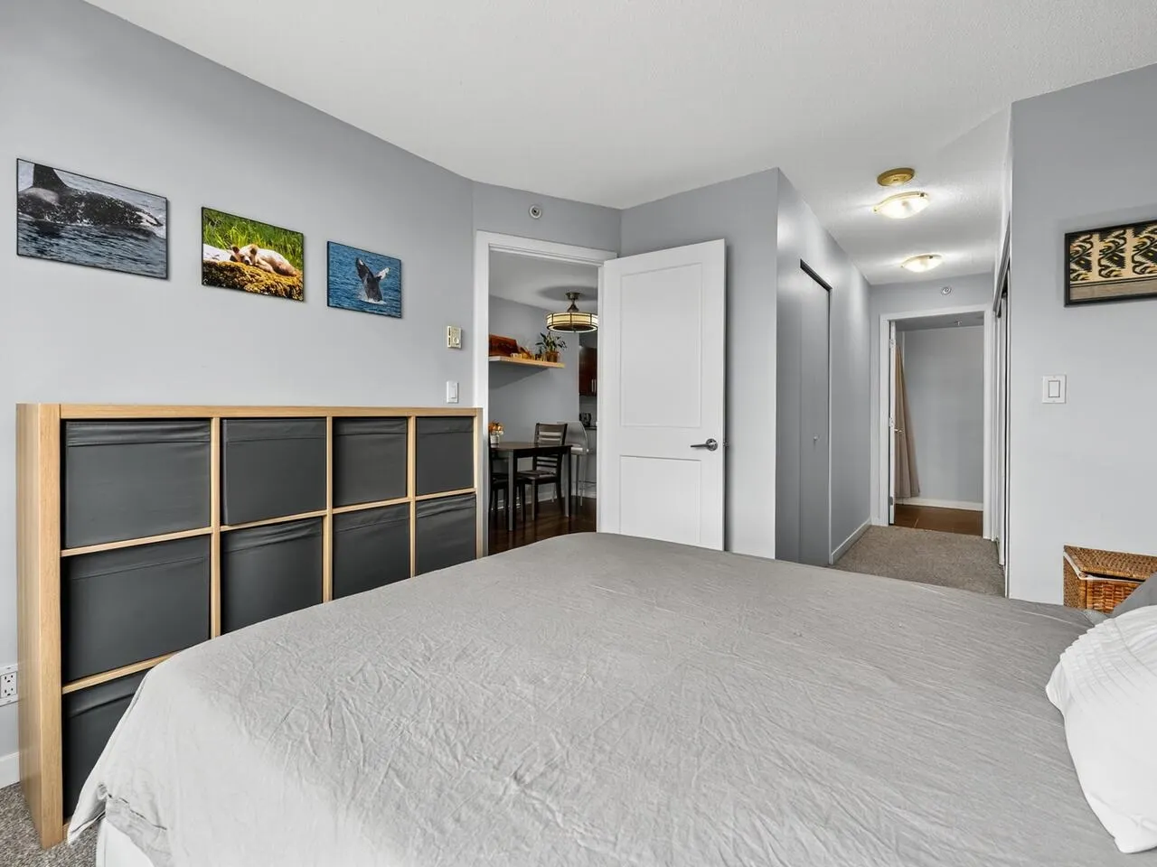 901 833 Agnes Street