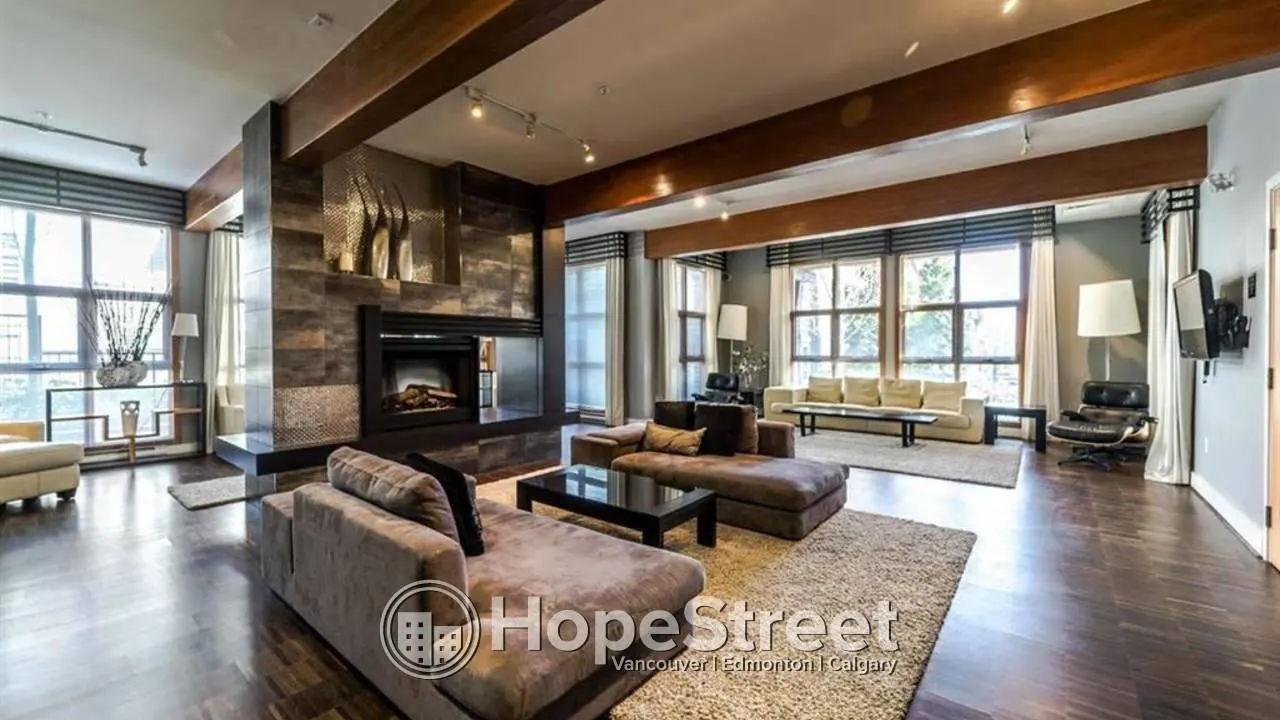 311 6688 120 Street