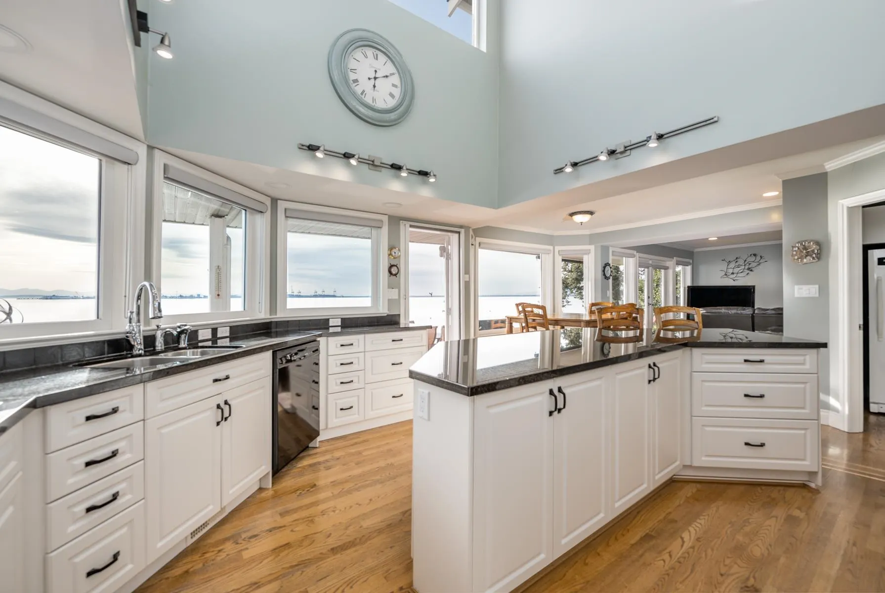 330 Tsawwassen Beach Road