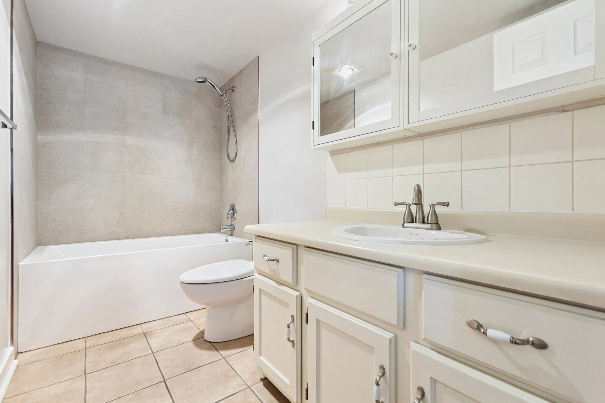 505 6595 Willingdon Avenue