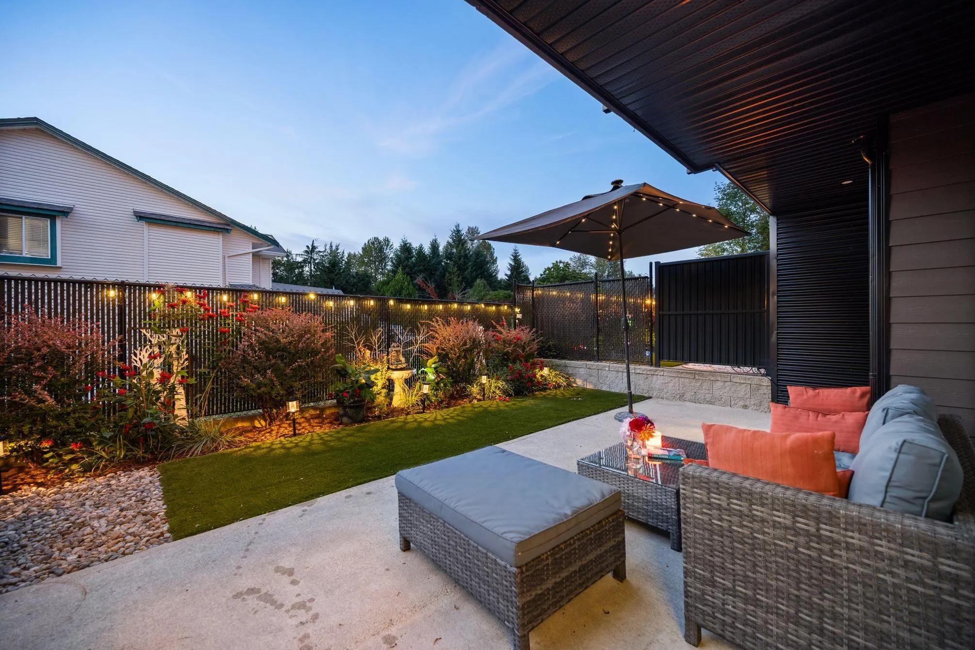 22 33209 Cherry Avenue