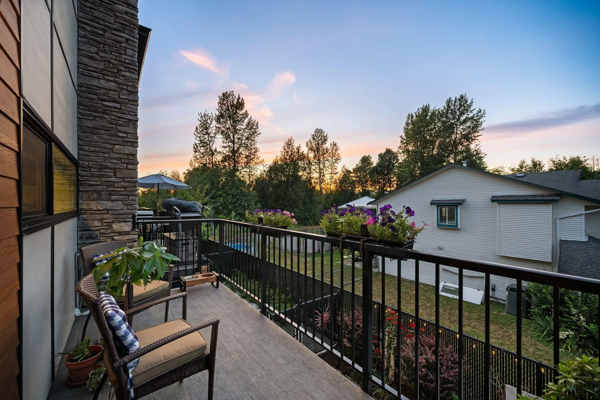 22 33209 Cherry Avenue