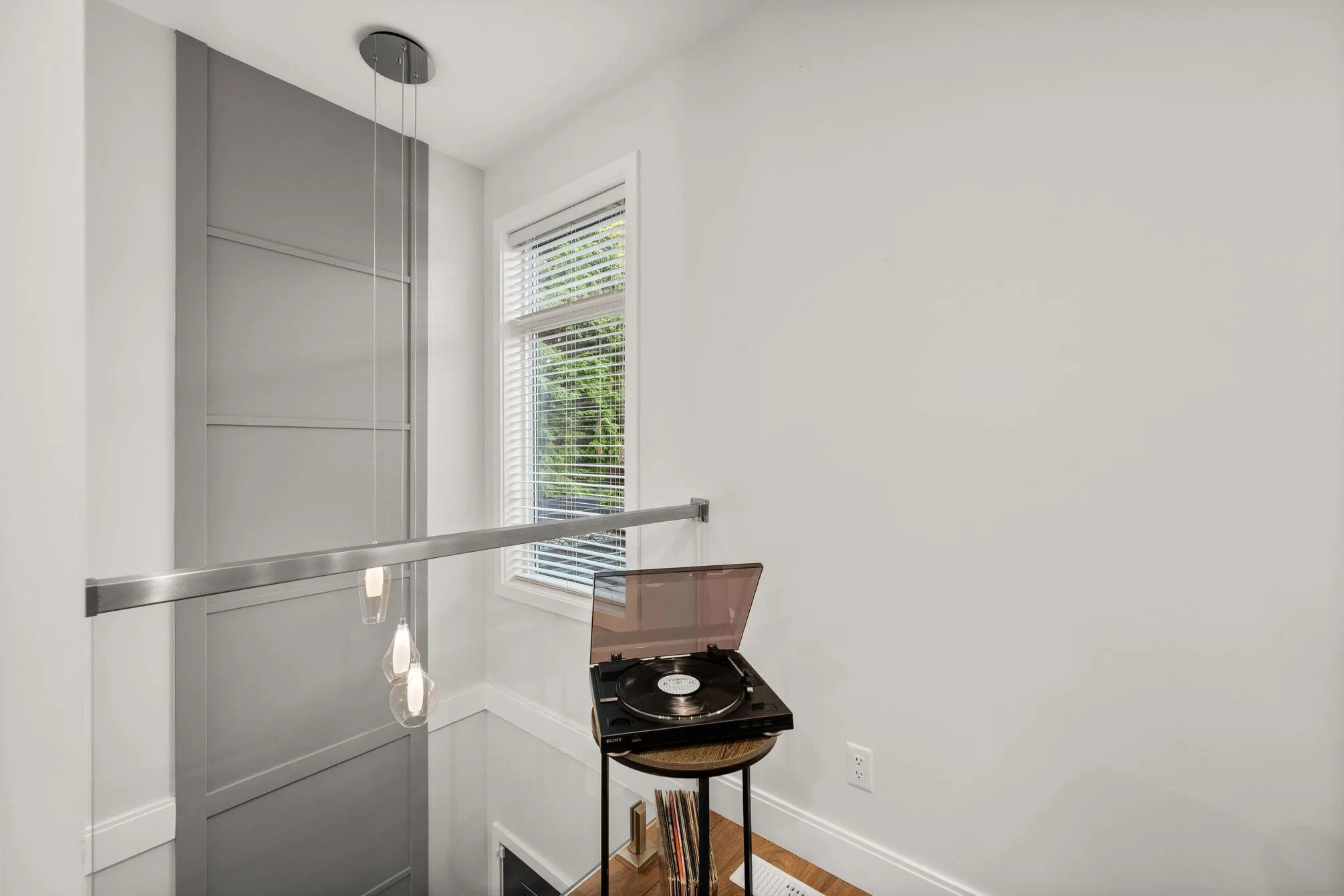 22 33209 Cherry Avenue