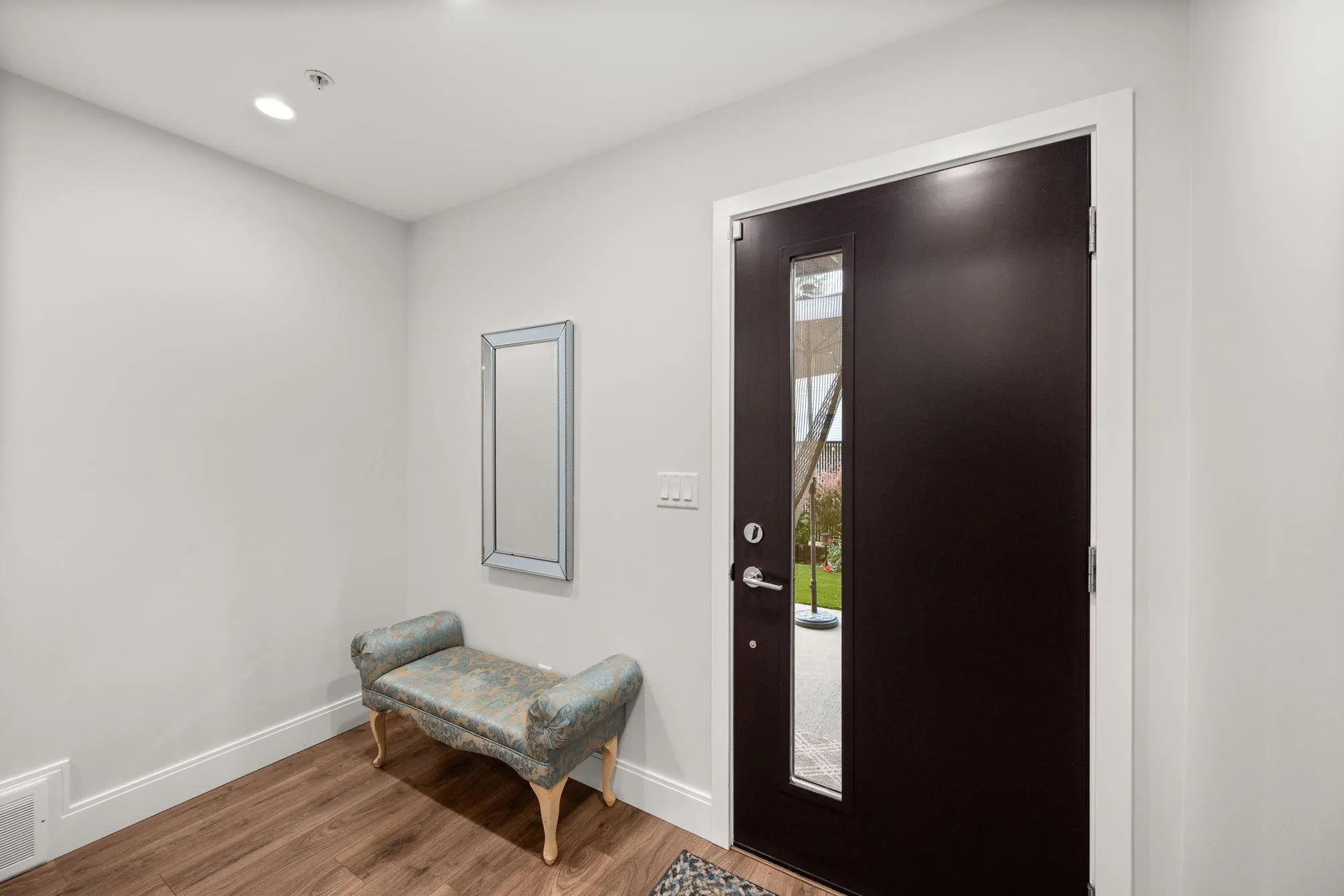 22 33209 Cherry Avenue