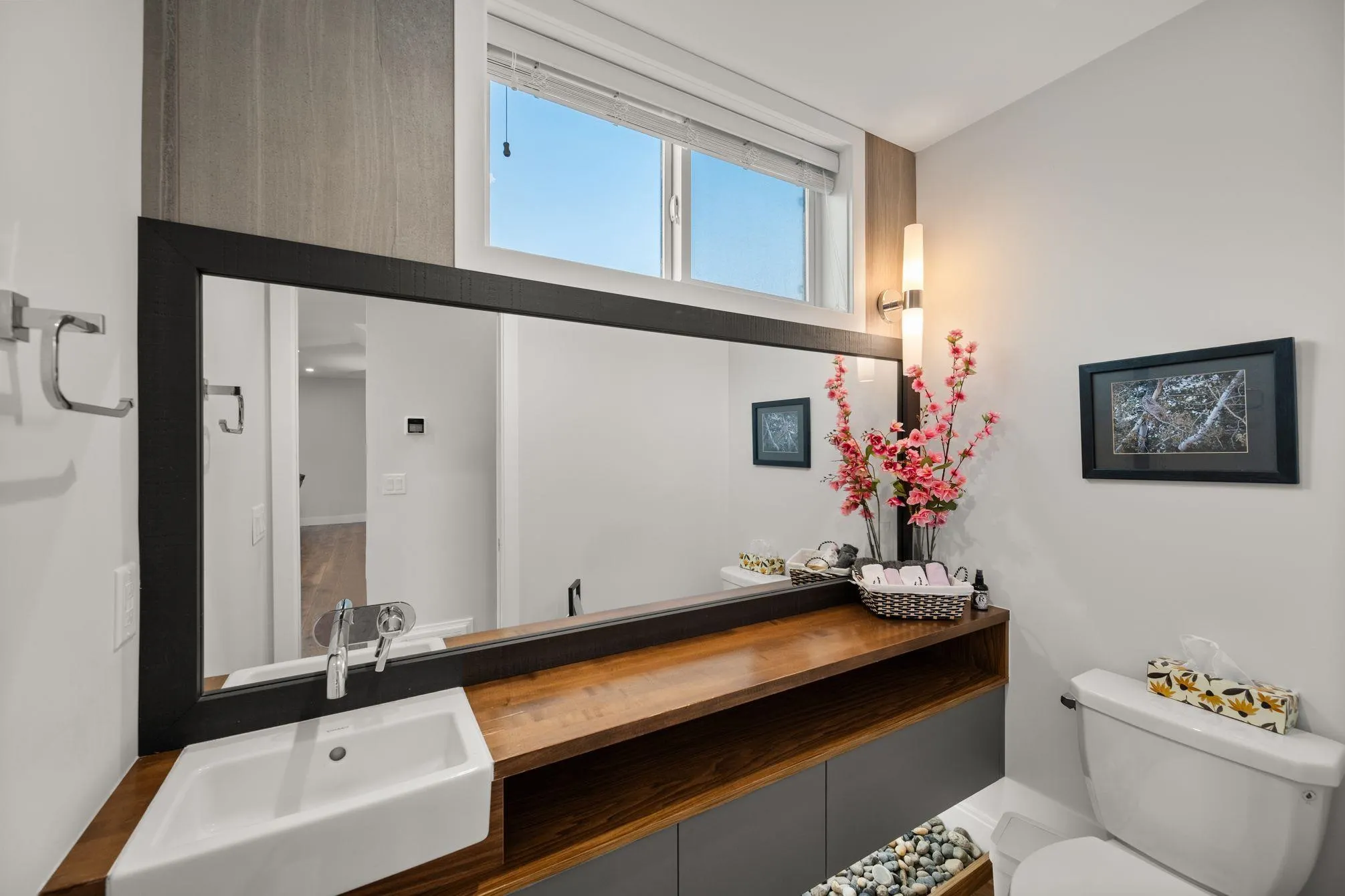 22 33209 Cherry Avenue