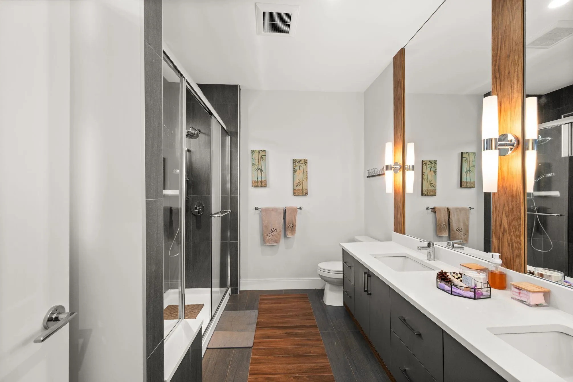 22 33209 Cherry Avenue