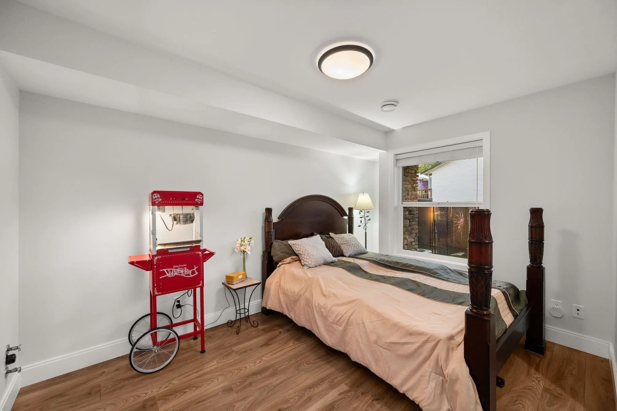 22 33209 Cherry Avenue