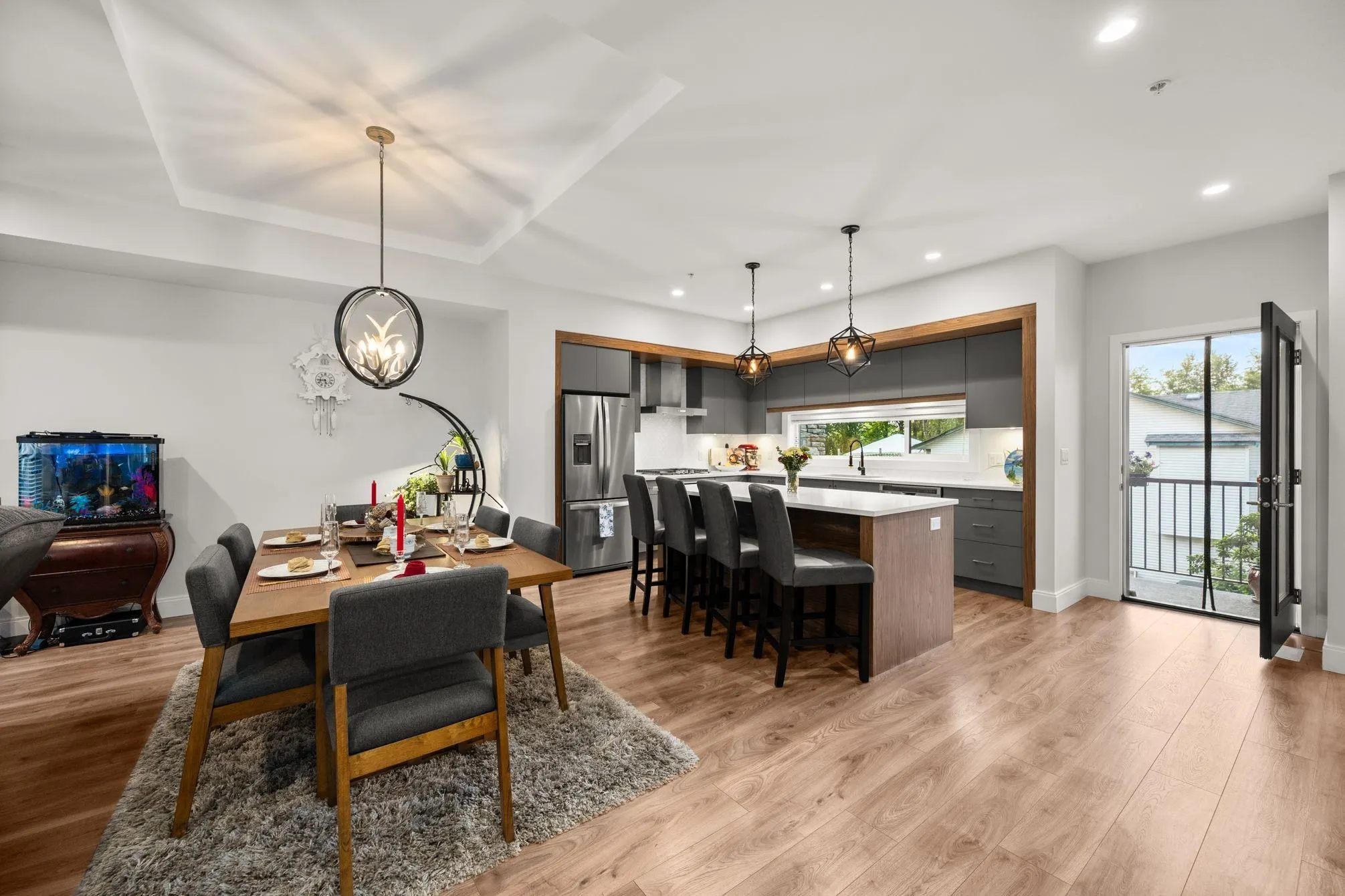 22 33209 Cherry Avenue