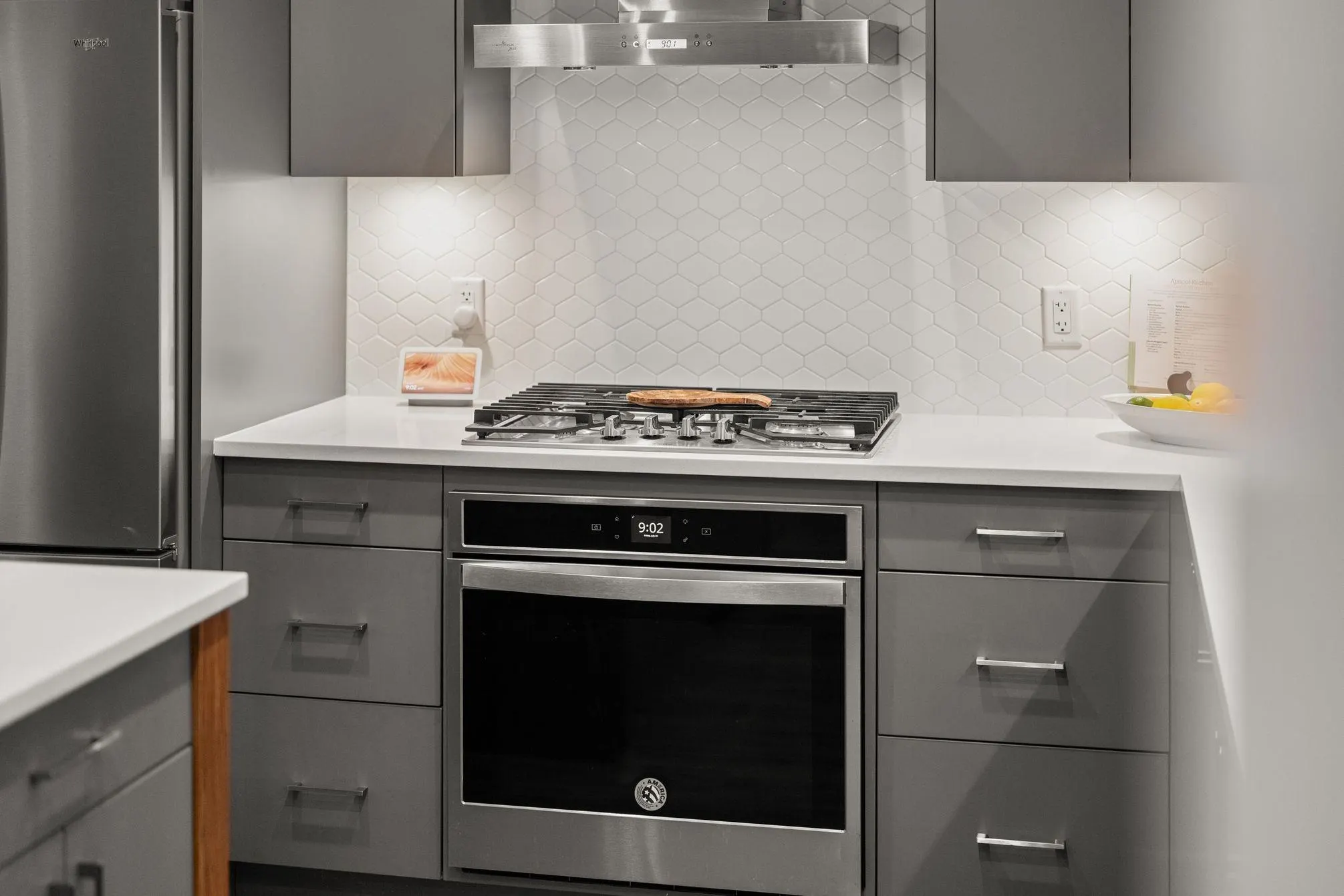 22 33209 Cherry Avenue