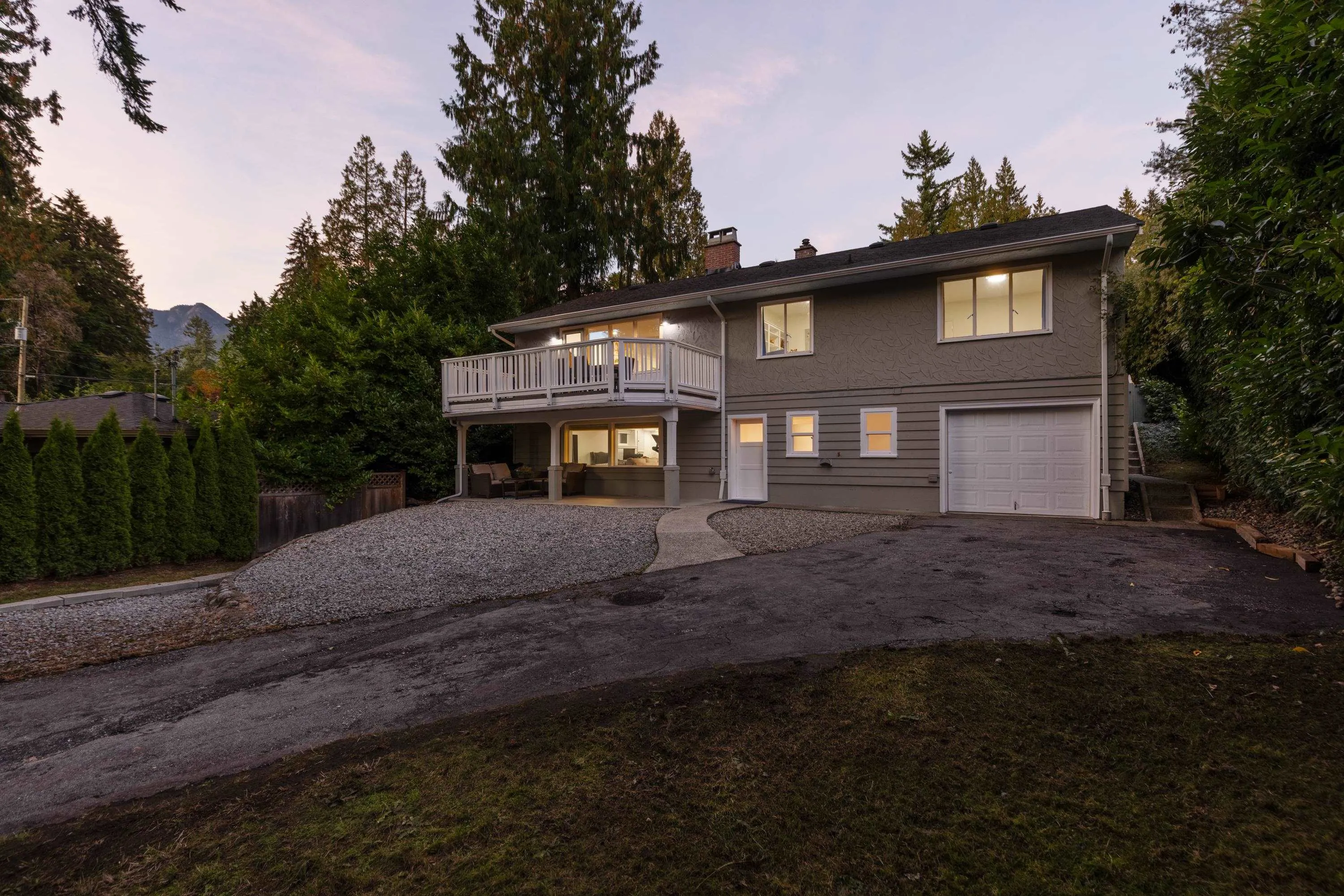 4123 Virginia Crescent