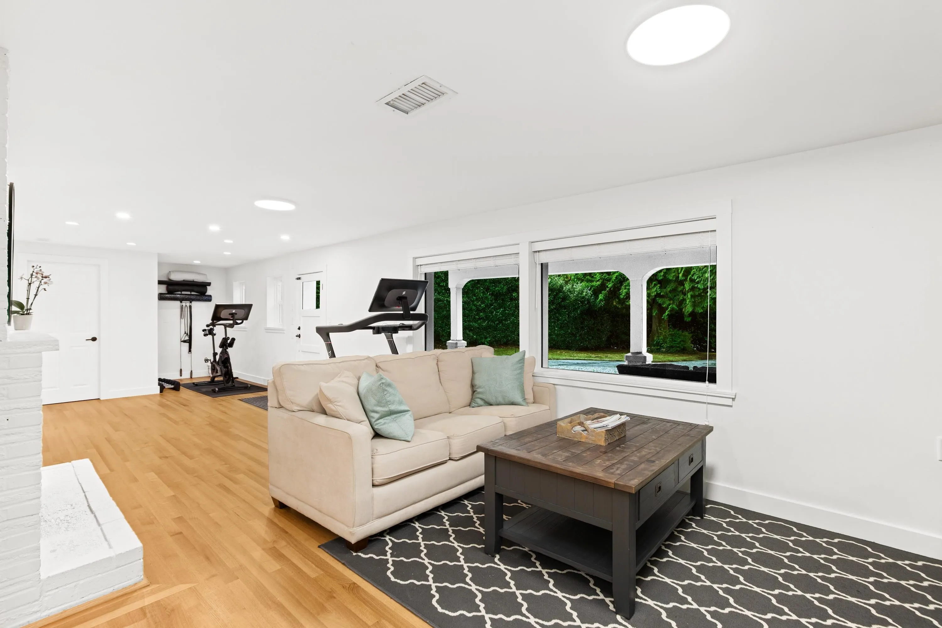 4123 Virginia Crescent