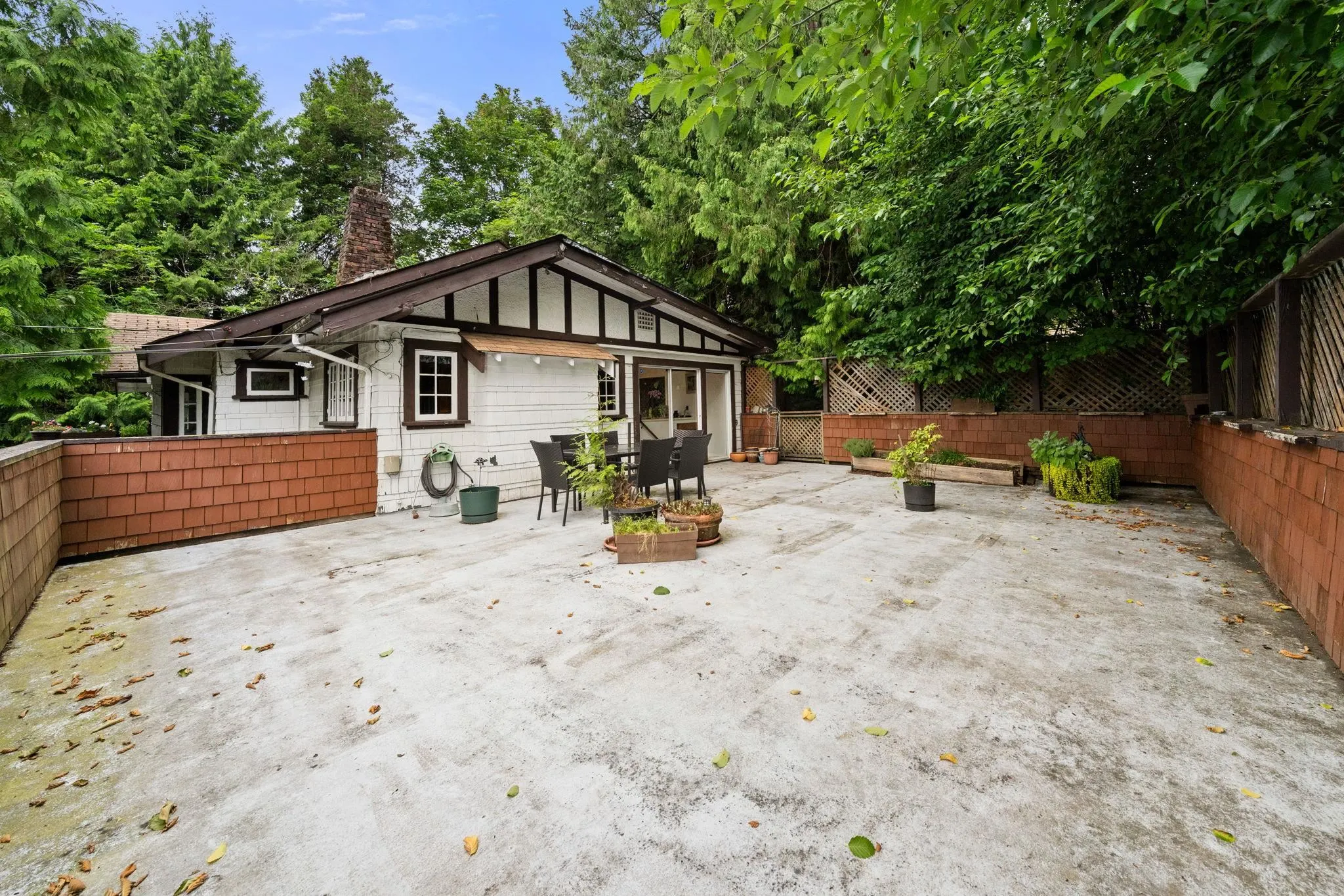338 E Osborne Road