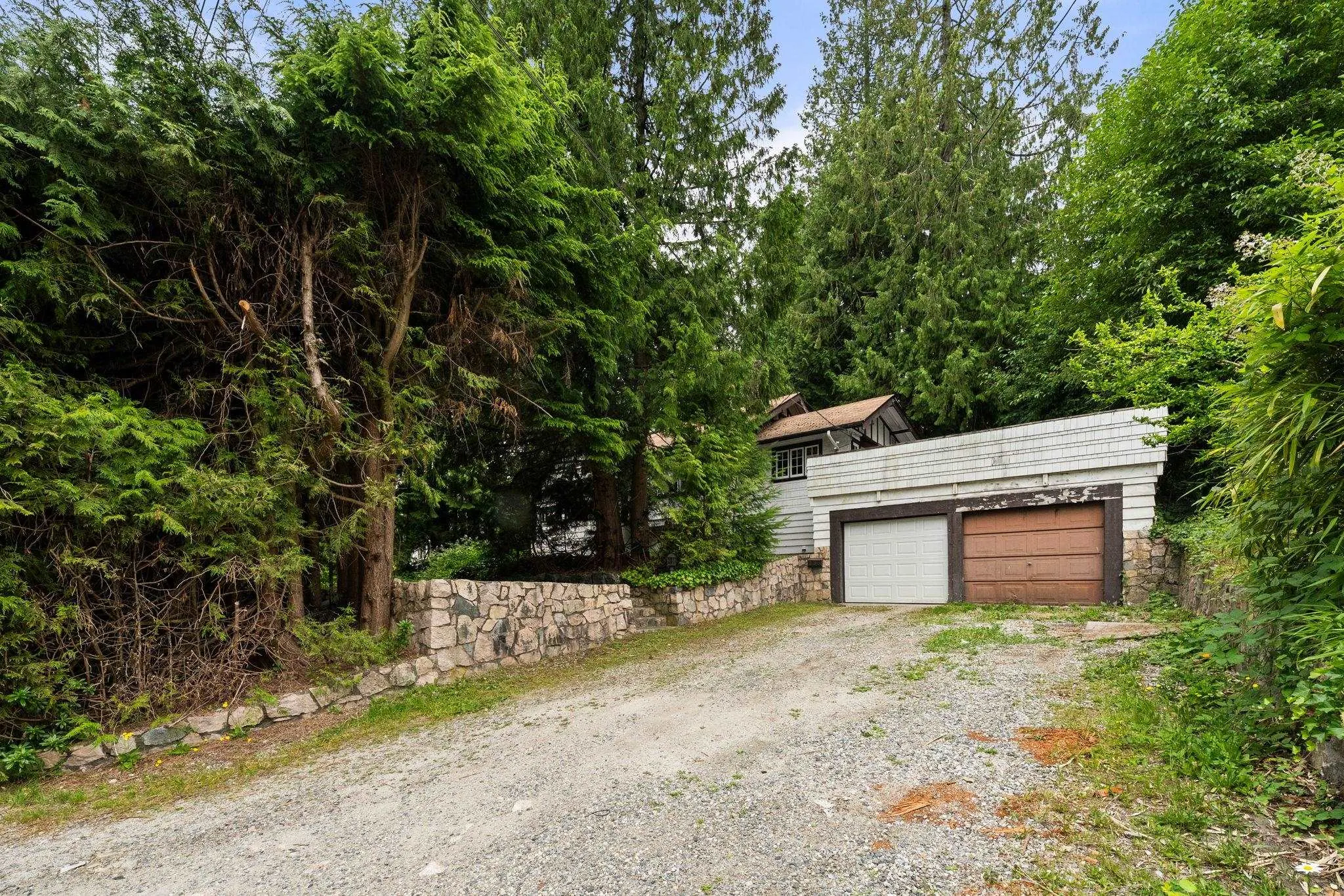 338 E Osborne Road