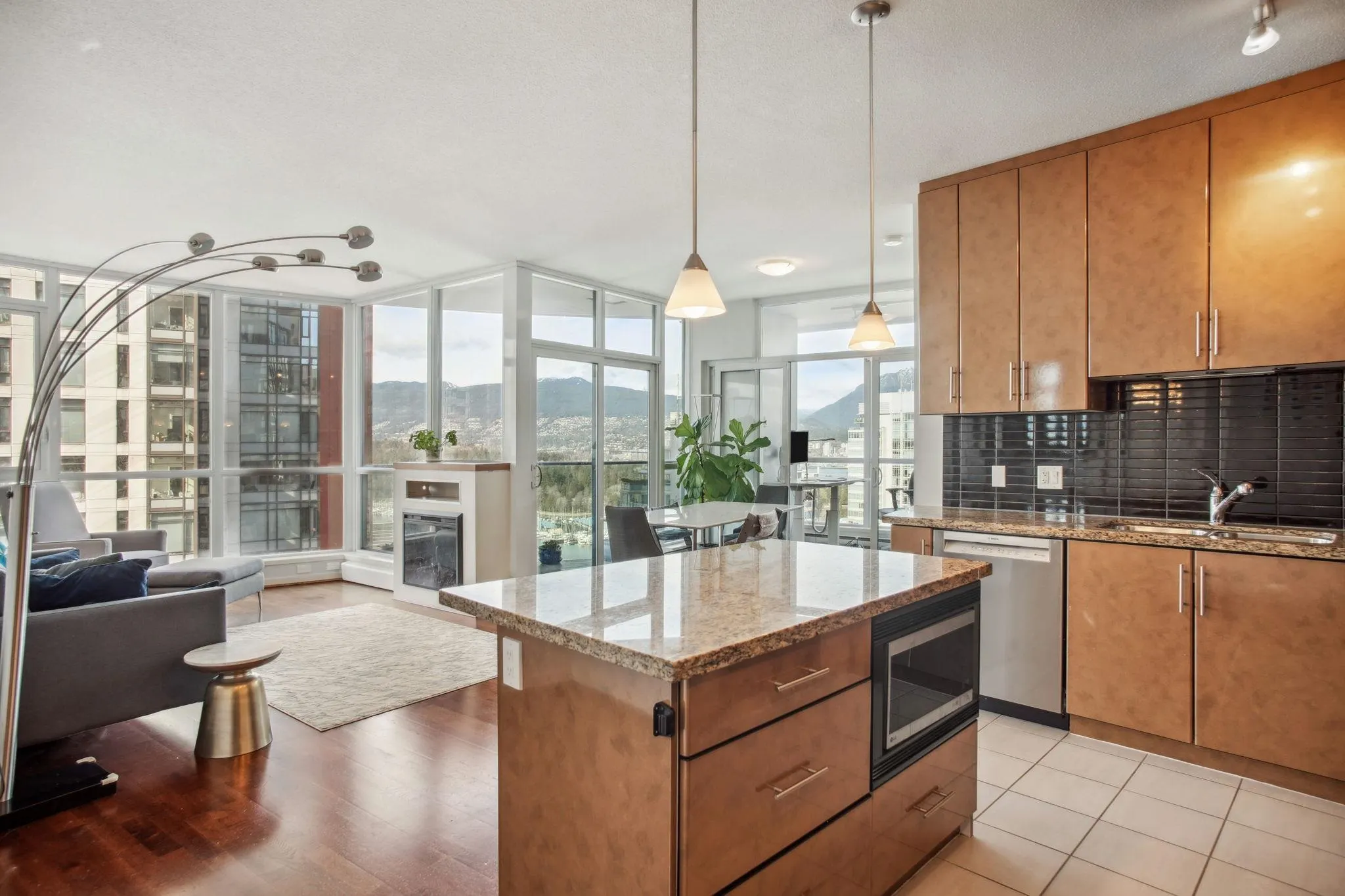 2901 1189 Melville Street