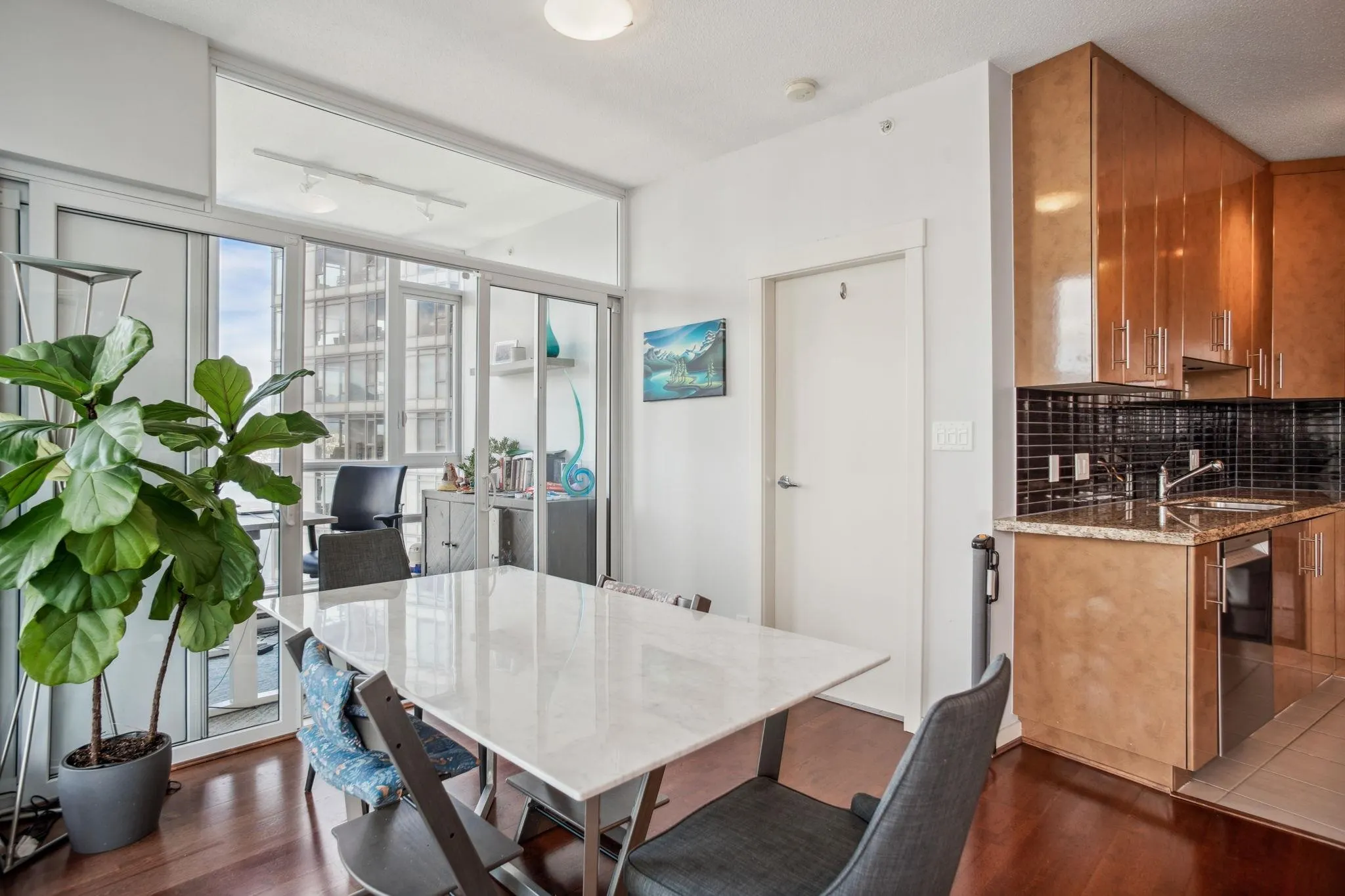 2901 1189 Melville Street