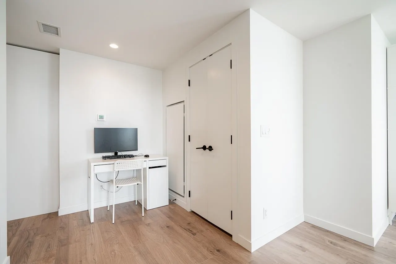 2508 13428 105 Avenue