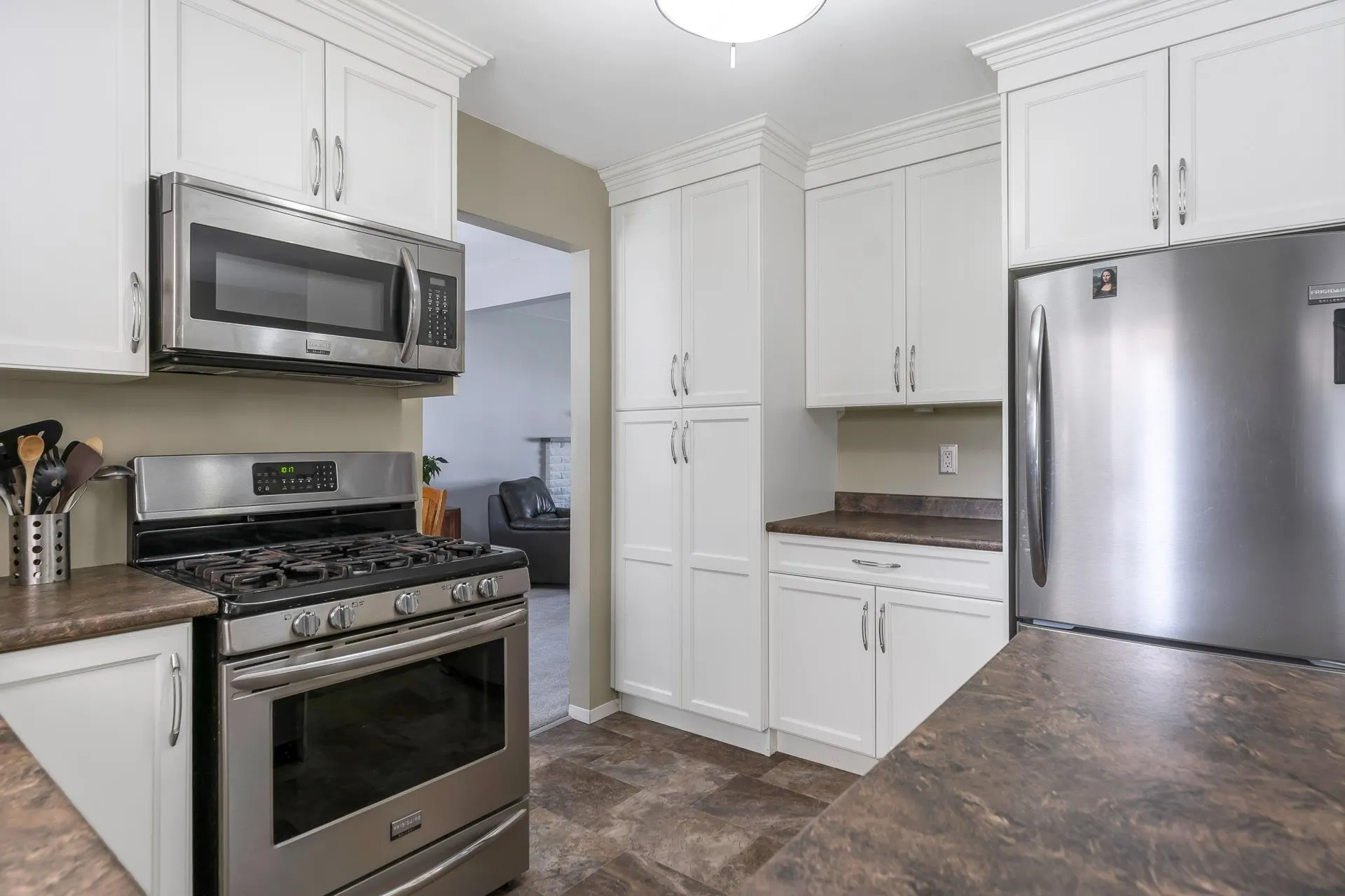 2634 Valemont Crescent