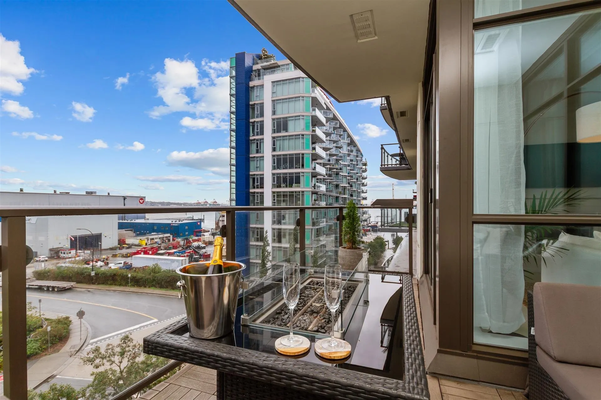 603 172 Victory Ship Way