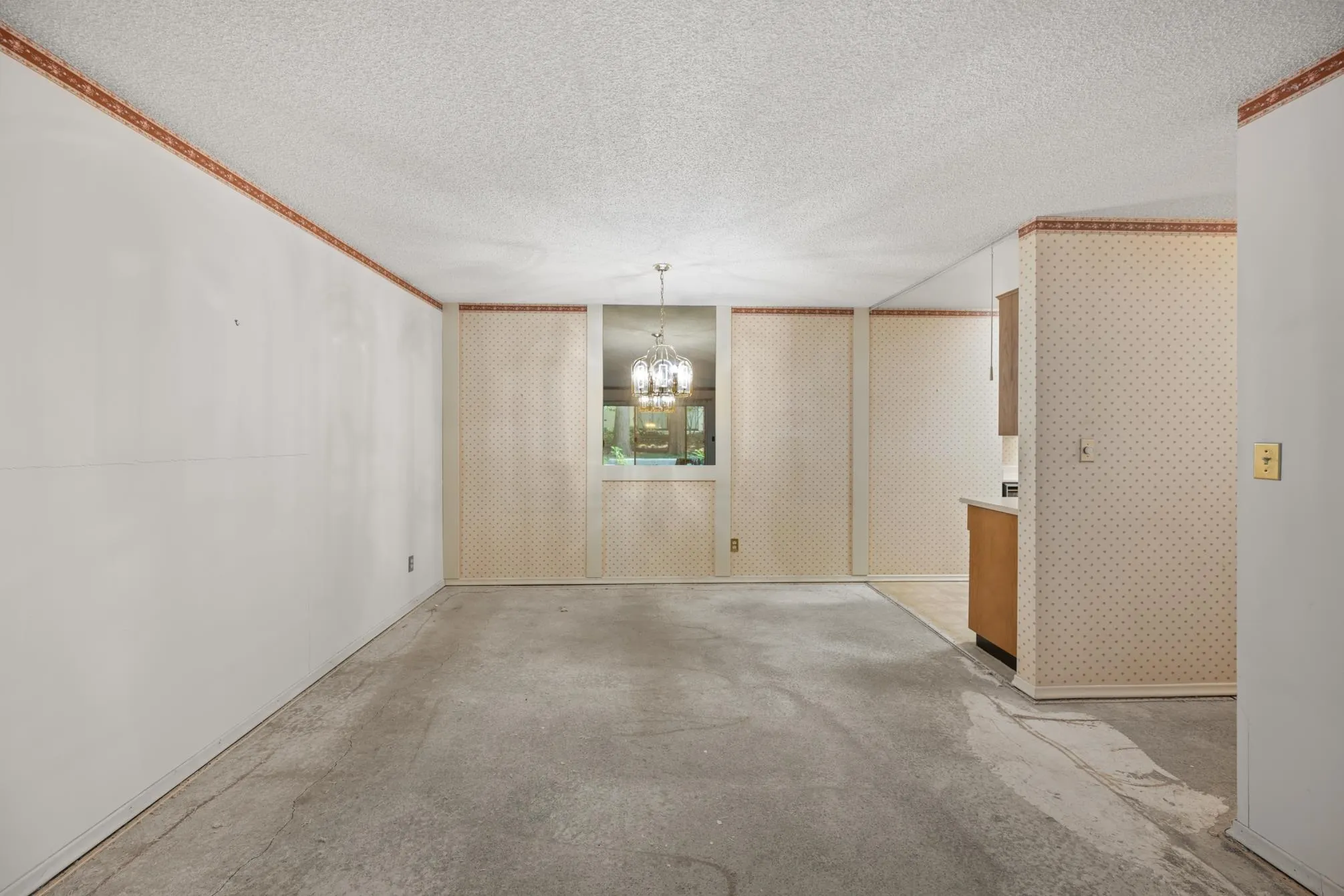 103 1473 Blackwood Street