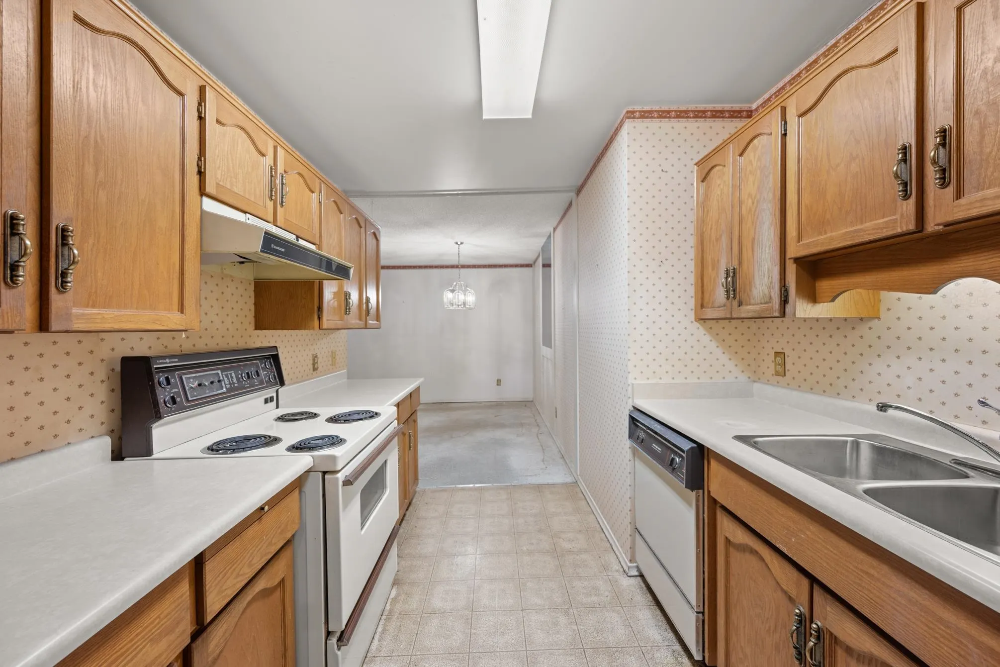 103 1473 Blackwood Street