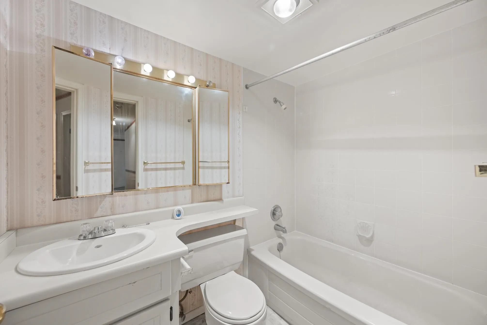 103 1473 Blackwood Street