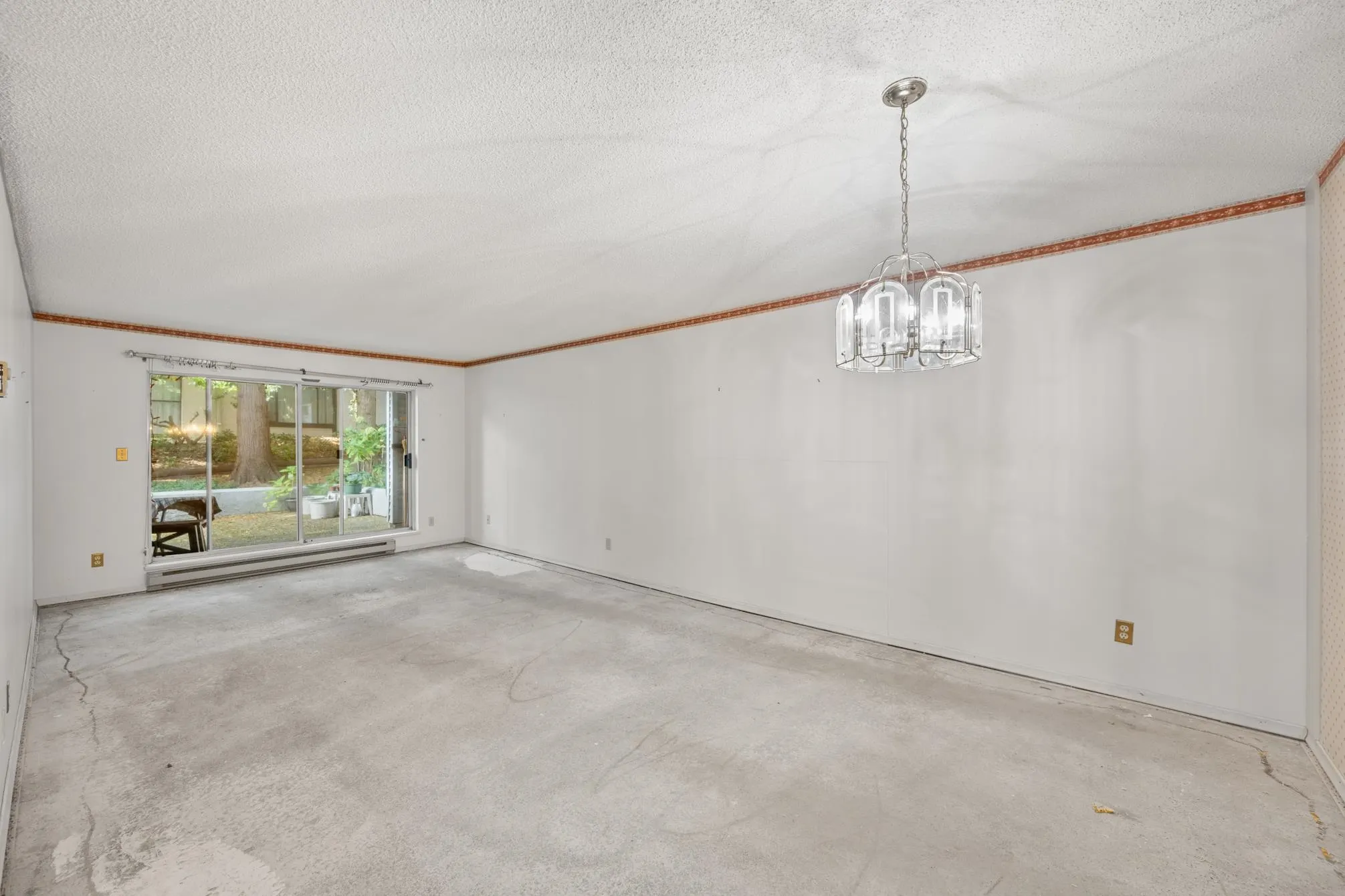 103 1473 Blackwood Street