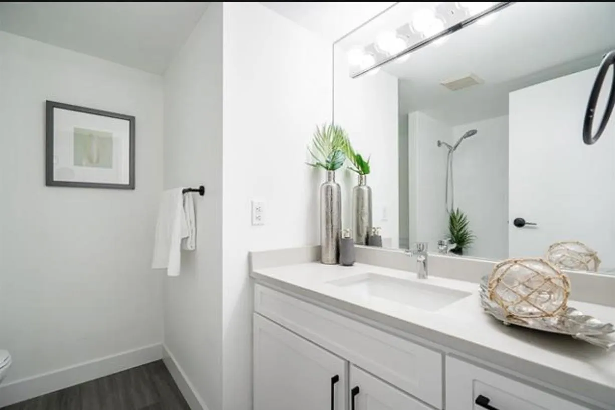 503 6455 Willingdon Avenue