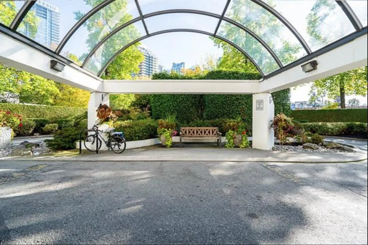 503 6455 Willingdon Avenue